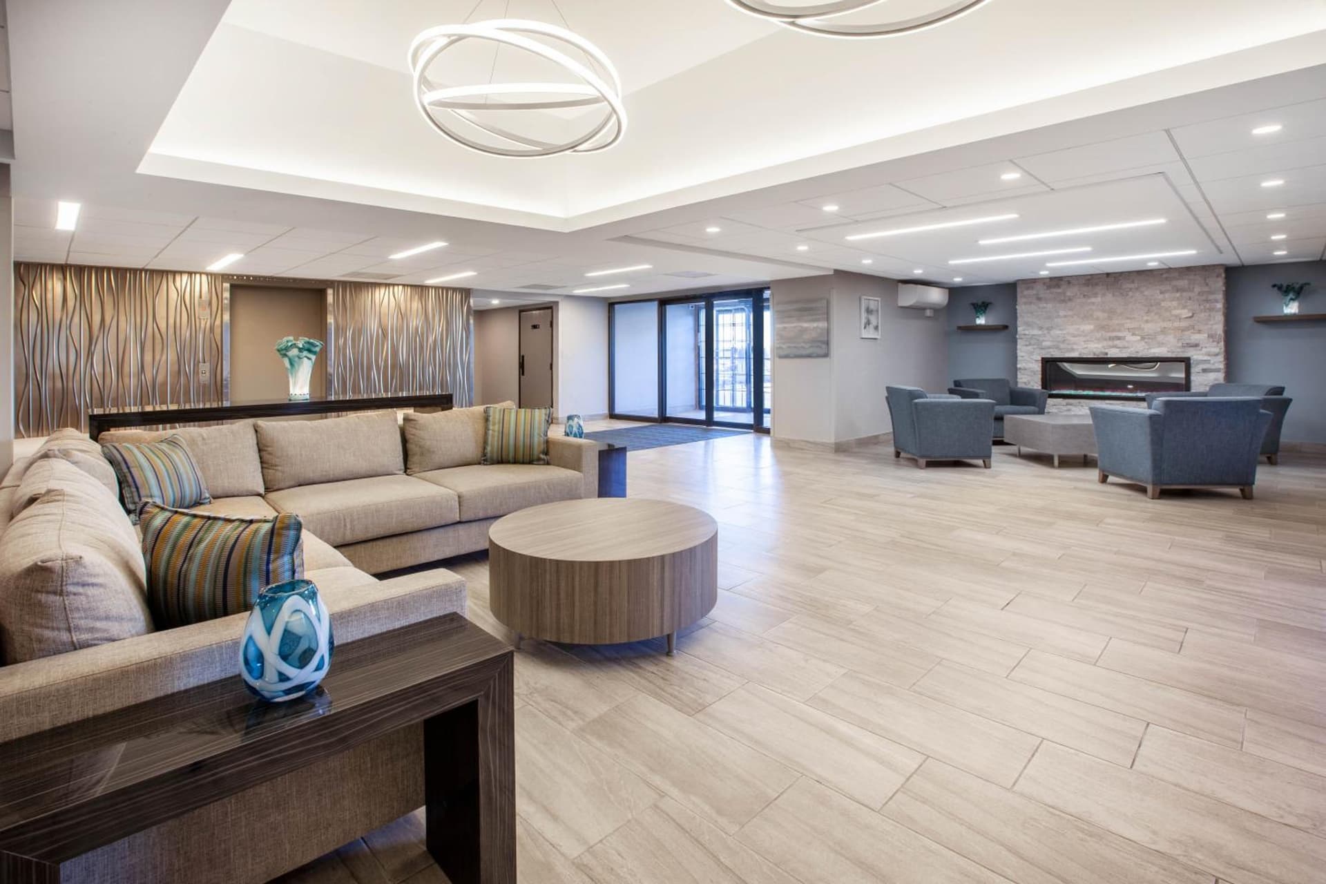Wingate by Wyndham Detroit Metro Airport gallery photo in Romulus, MI — image 55