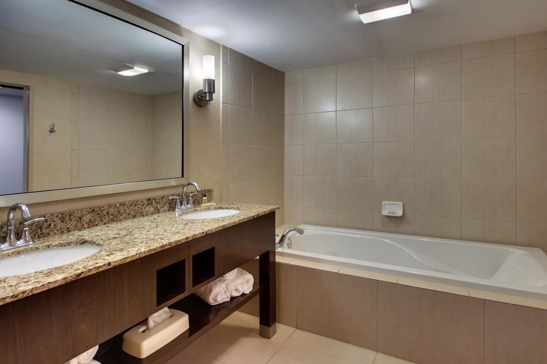 Holiday Inn Express Baltimore BWI Airport West by IHG gallery photo in Hanover, MD — image 25