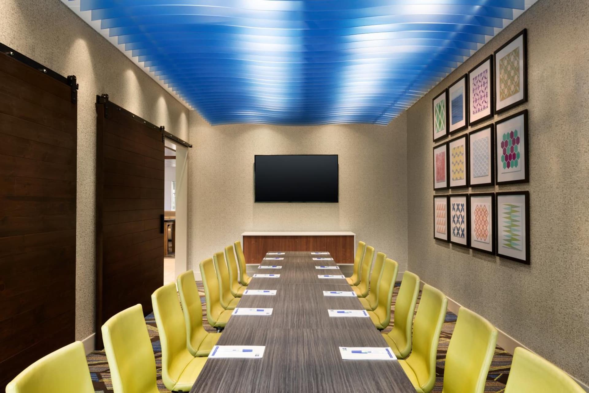 Holiday Inn Express & Suites Allen Park by IHG gallery photo in Allen Park, MI — image 19
