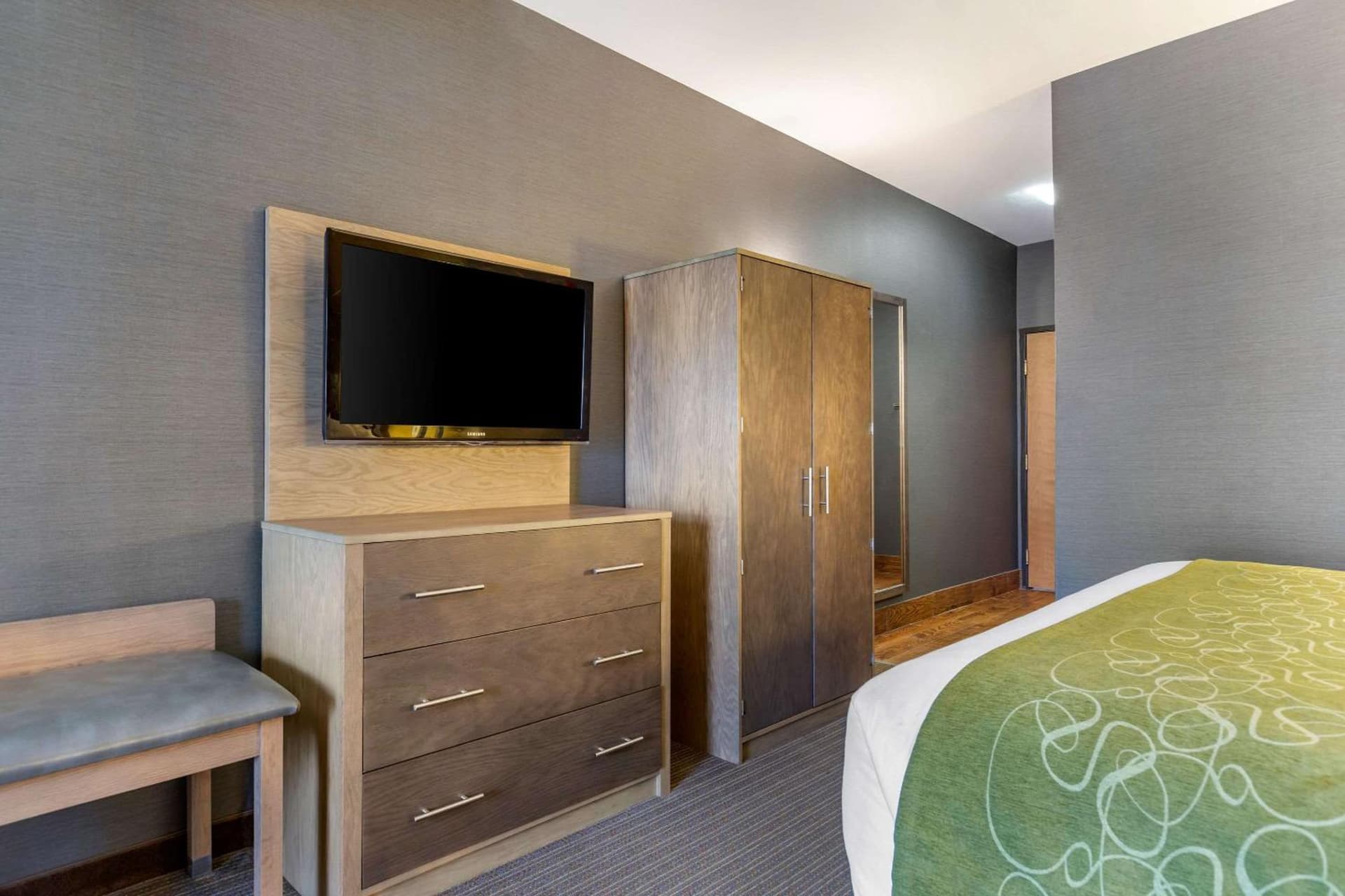 Comfort Suites Southgate-Detroit gallery photo in Southgate, MI — image 23