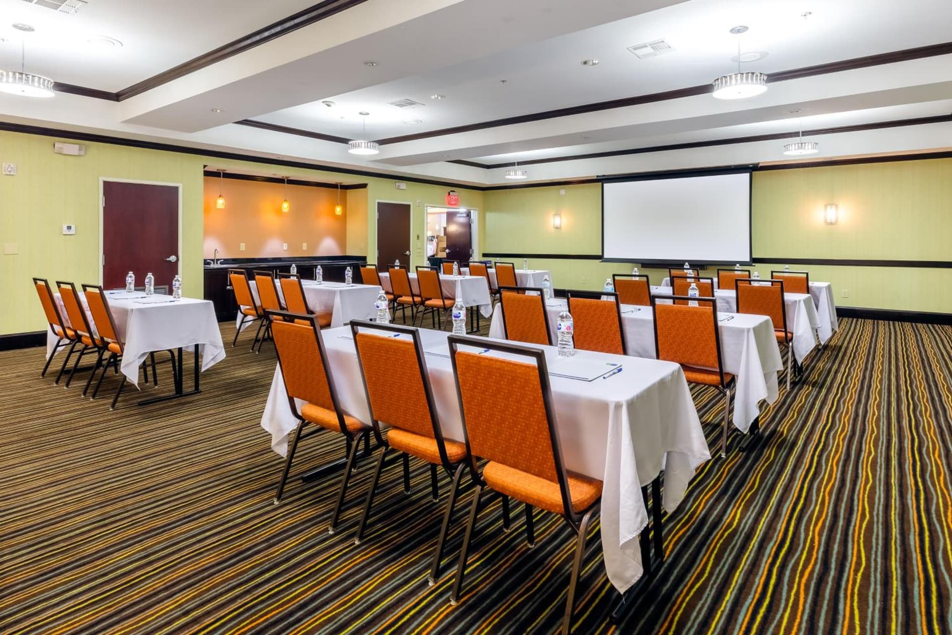 Holiday Inn Express Hotel & Suites Dallas West by IHG gallery photo in Dallas, TX — image 19