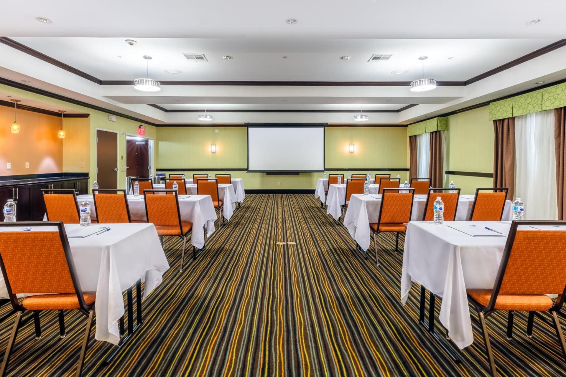 Holiday Inn Express Hotel & Suites Dallas West by IHG gallery photo in Dallas, TX — image 50