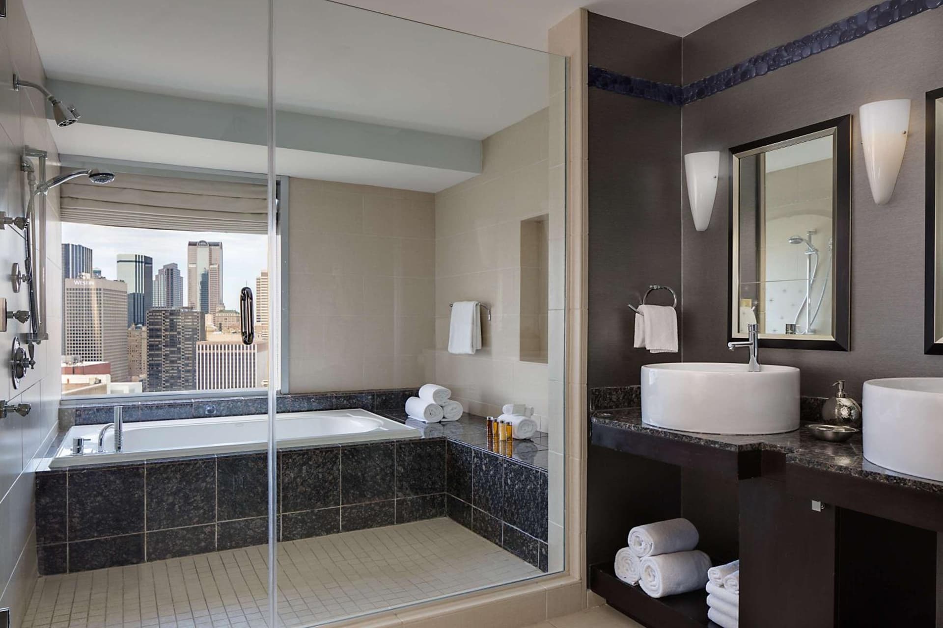 Hyatt Regency Dallas property photo 25 of 67 in Dallas, Texas