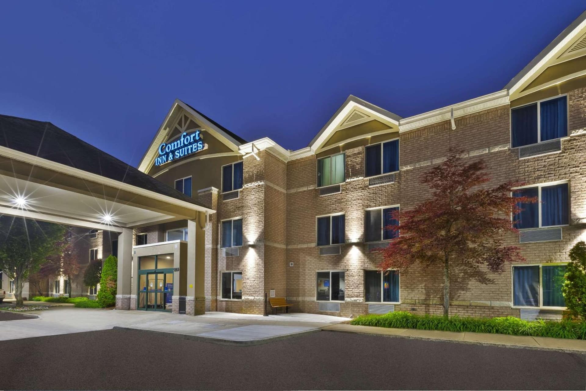 Comfort Inn & Suites Taylor - Detroit — hotel in Taylor, Michigan