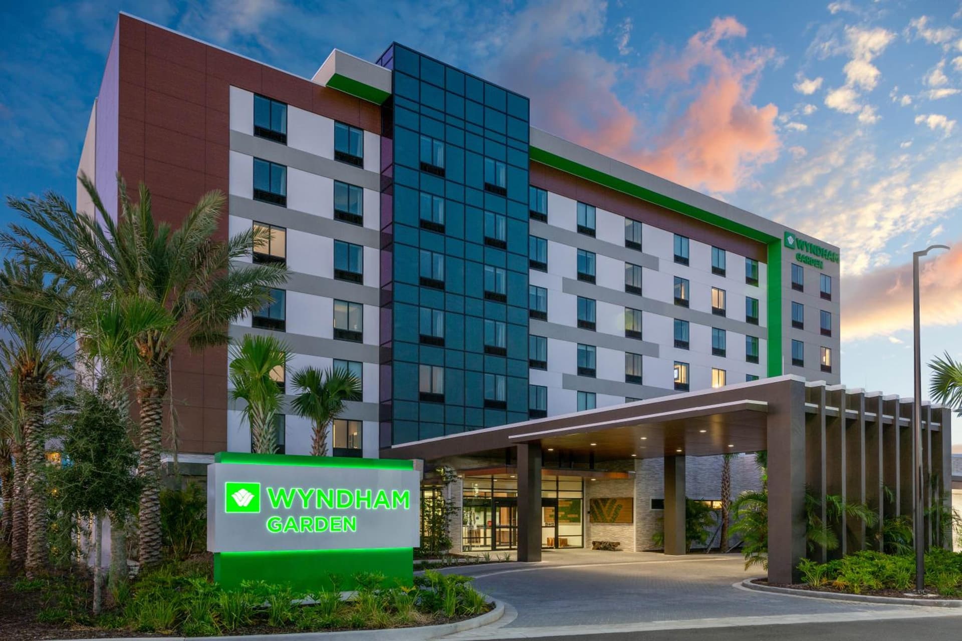 Wyndham Garden Orlando Universal / I Drive — hotel in Orlando, Florida