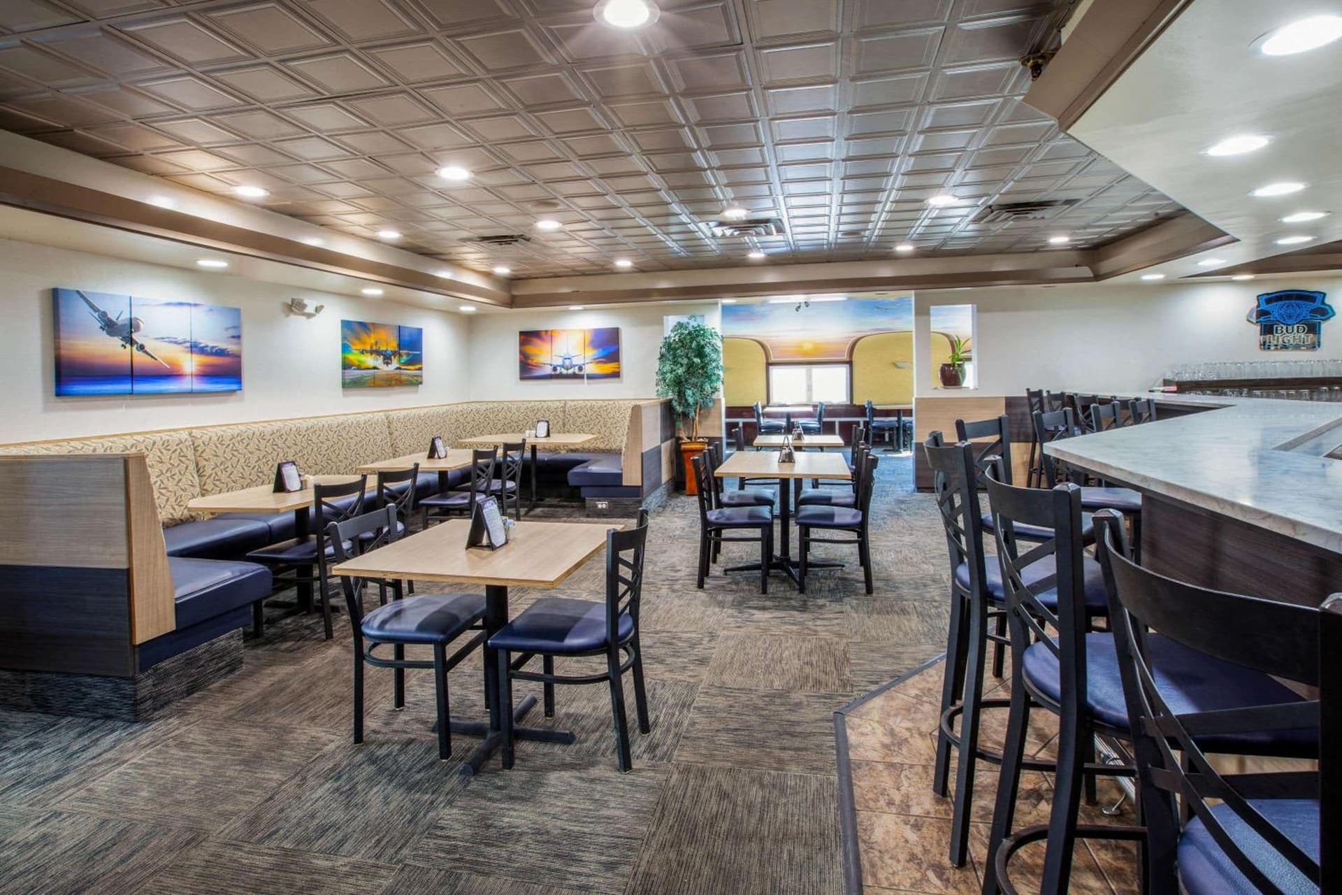 Wingate by Wyndham Detroit Metro Airport gallery photo in Romulus, MI — image 46