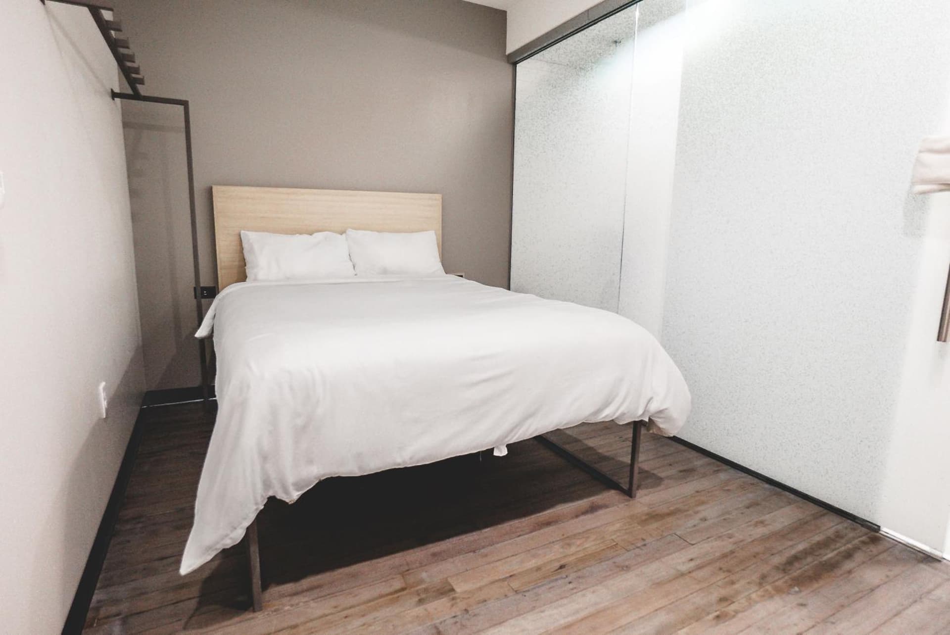 SOVA Micro-Room & Social Hotel gallery photo in Dallas, TX — image 10