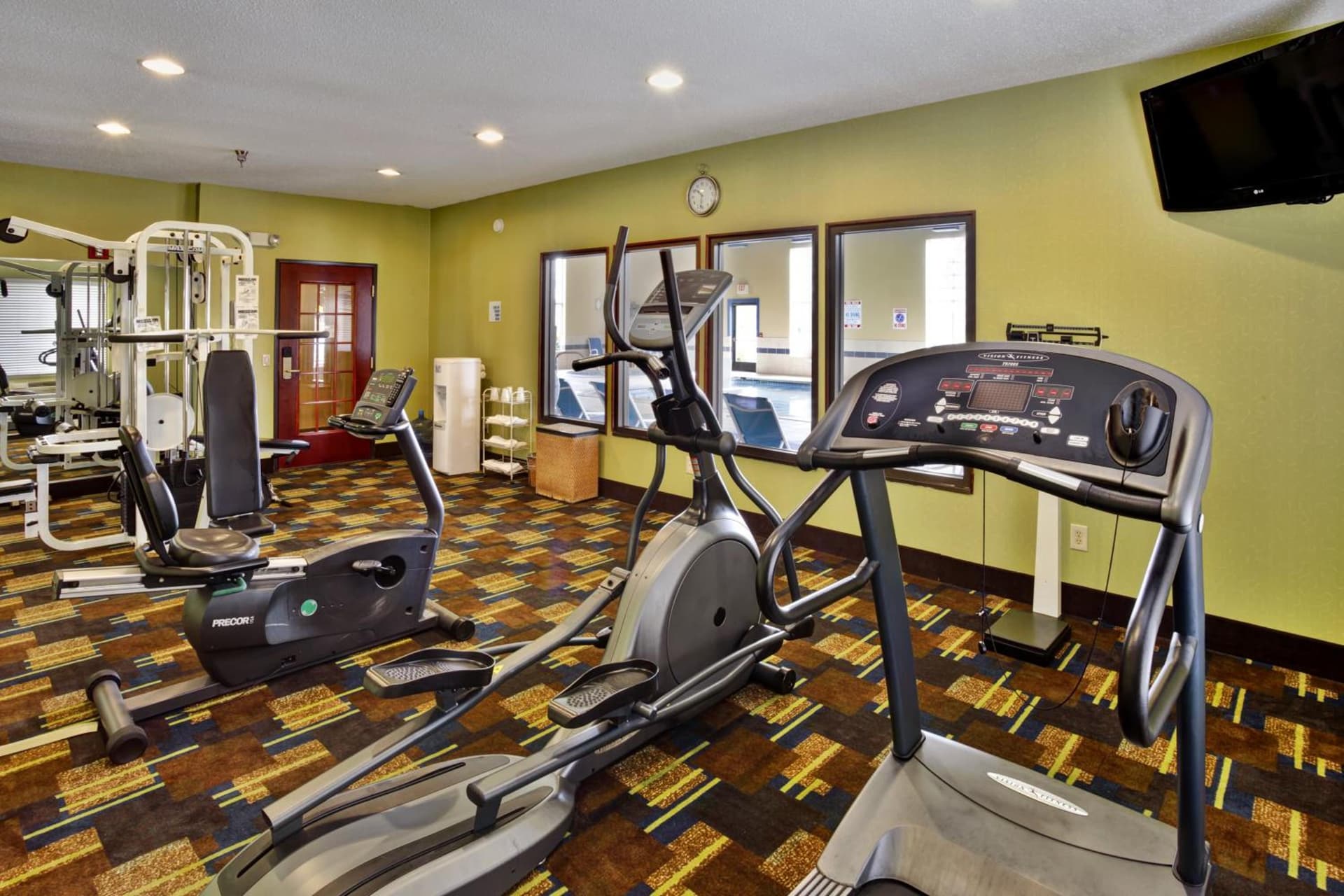 Holiday Inn Express Hotel & Suites Woodhaven by IHG gallery photo in Woodhaven, MI — image 37