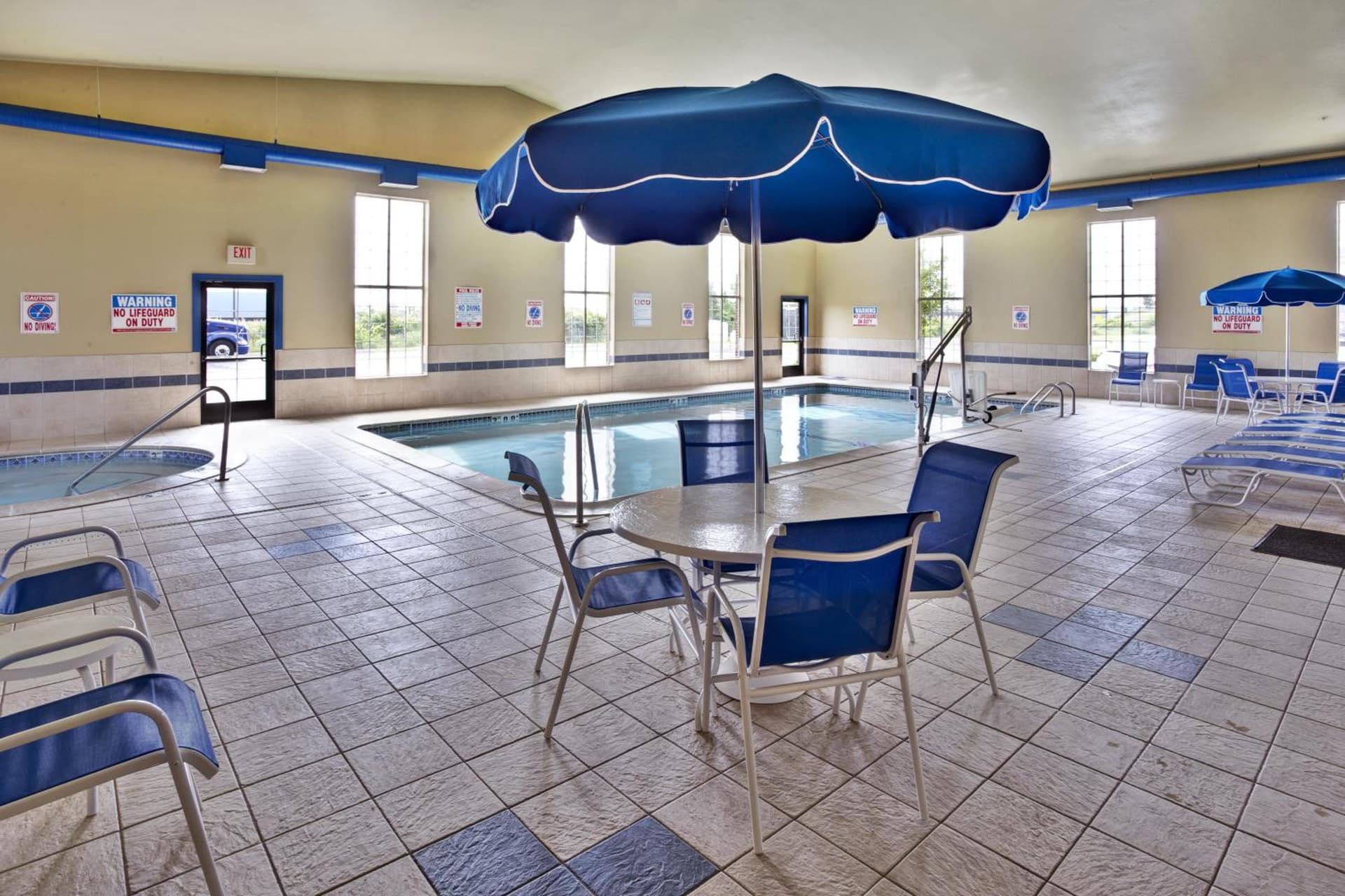 Holiday Inn Express Hotel & Suites Woodhaven by IHG gallery photo in Woodhaven, MI — image 46