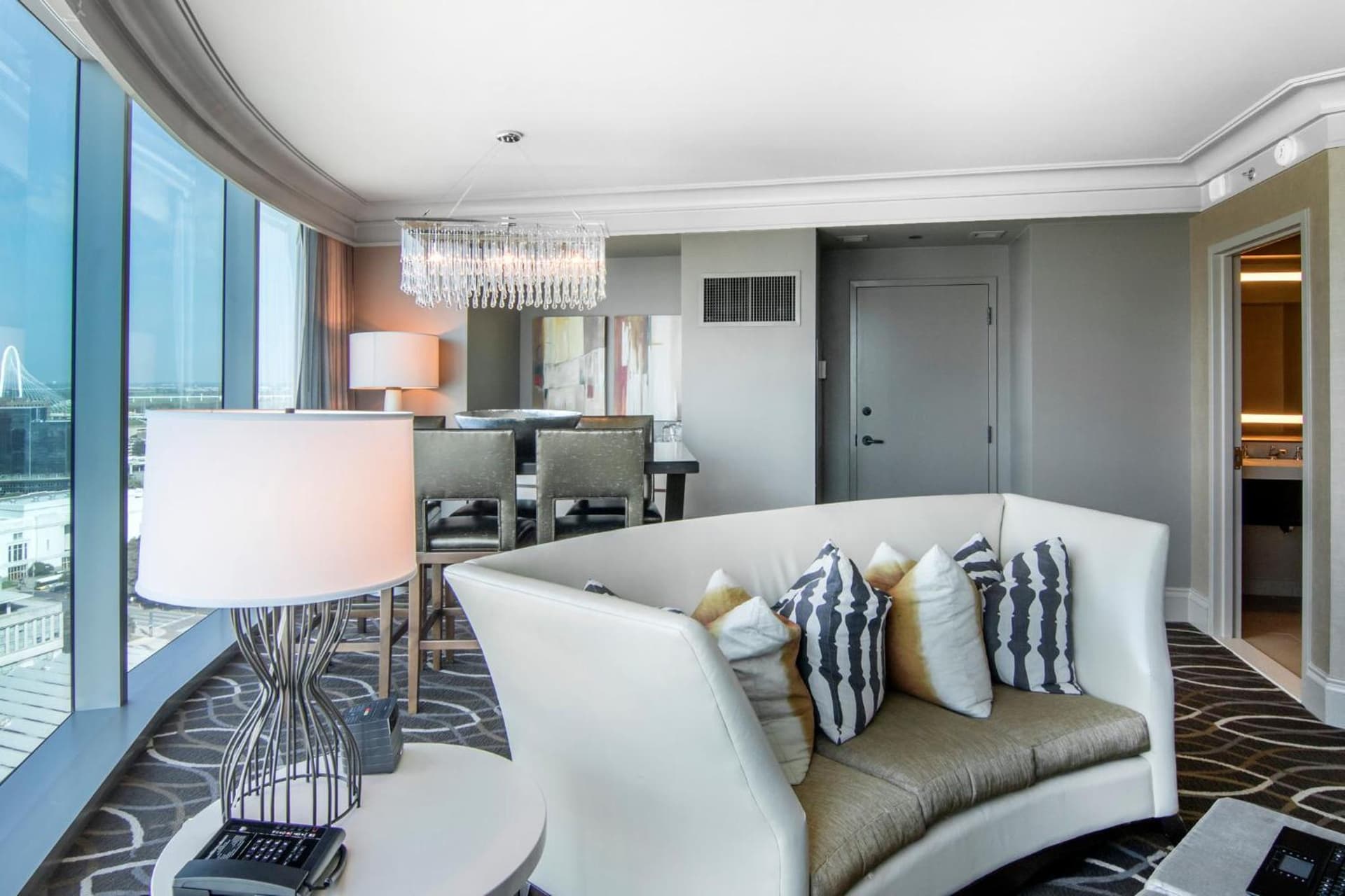 Omni Dallas Hotel property photo 122 of 153 in Dallas, Texas