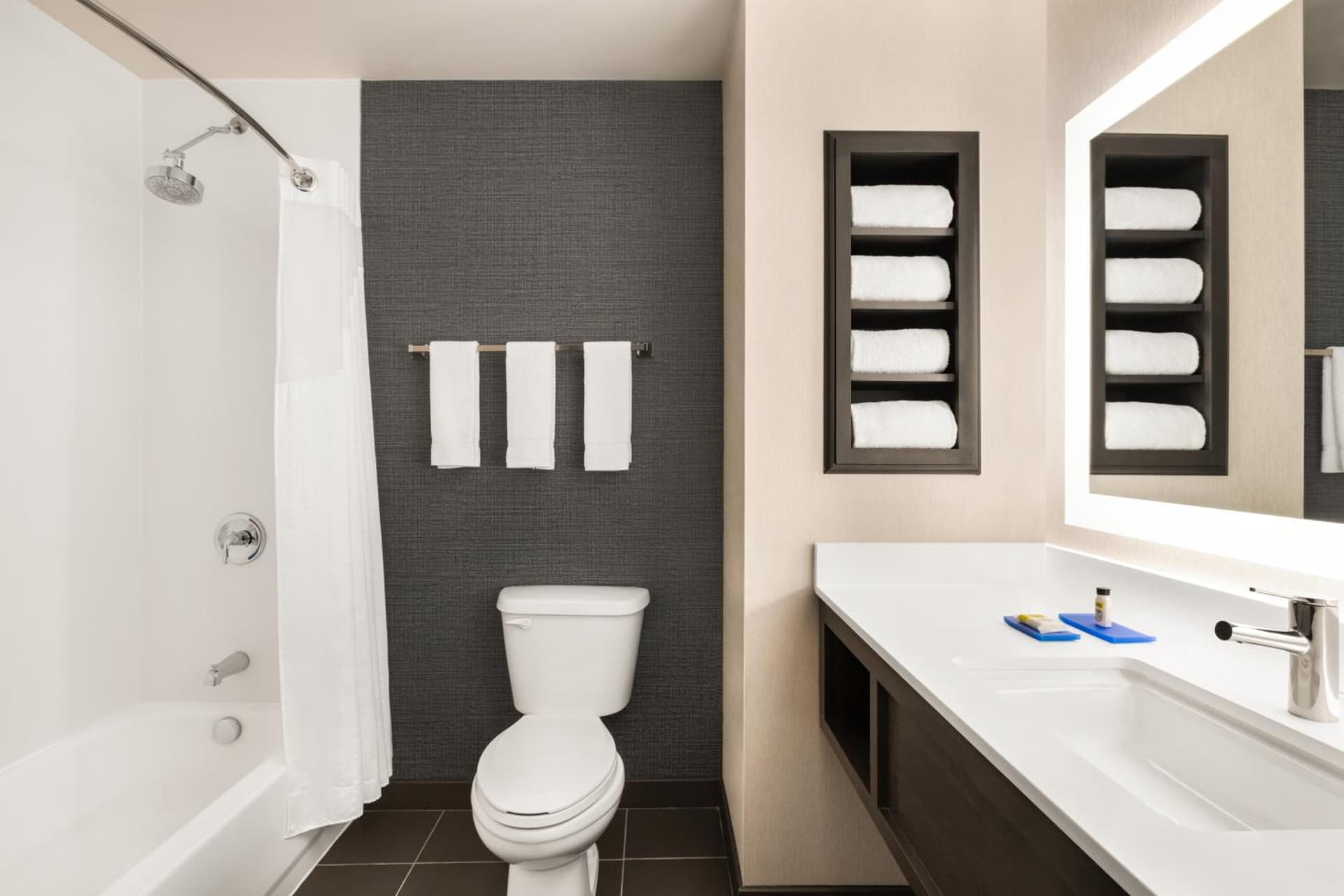 Holiday Inn Express & Suites Denver Airport by IHG gallery photo in Denver, CO — image 58