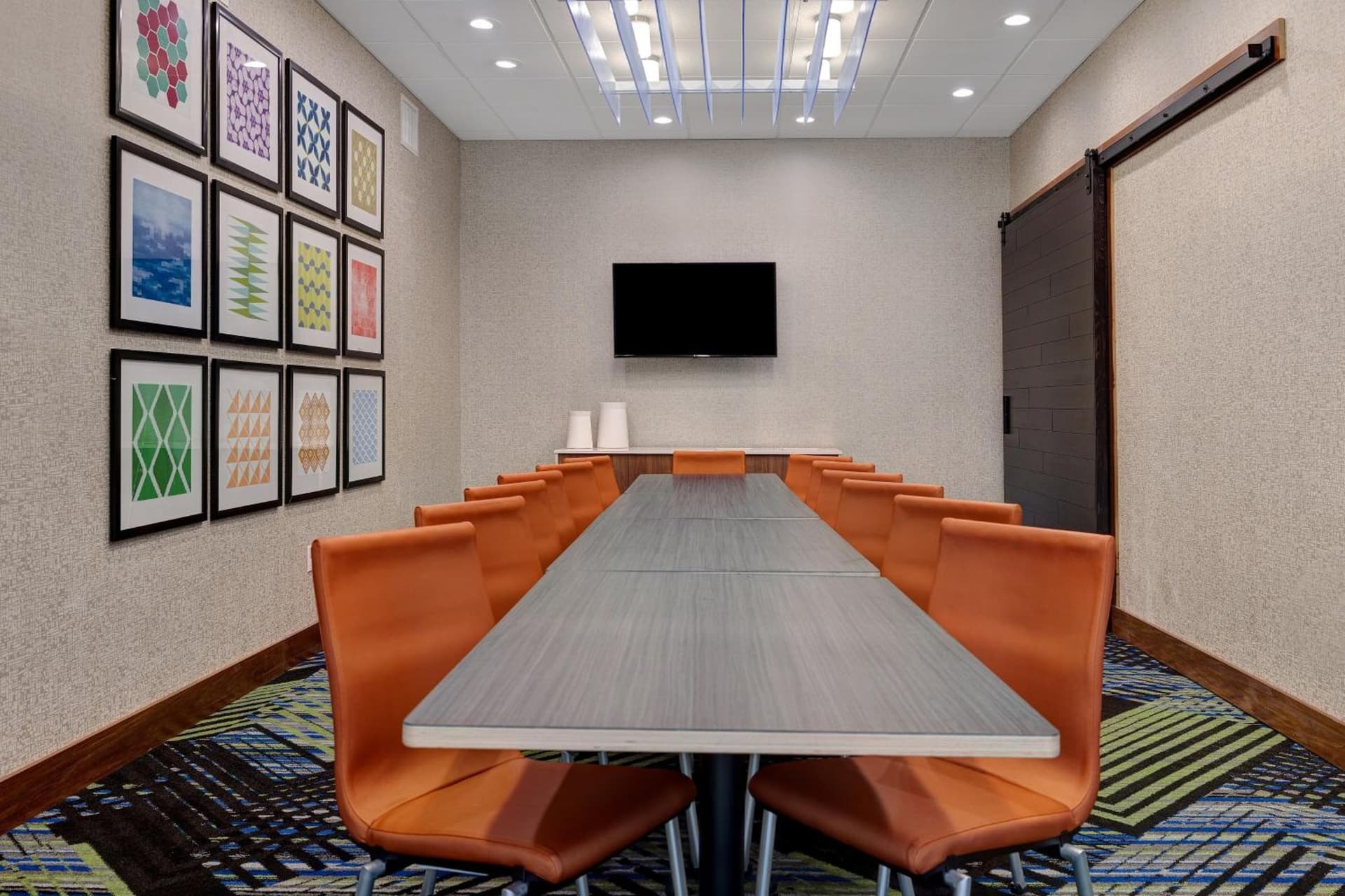 Holiday Inn Express & Suites - Ann Arbor - University South by IHG gallery photo in Ann Arbor, MI — image 6