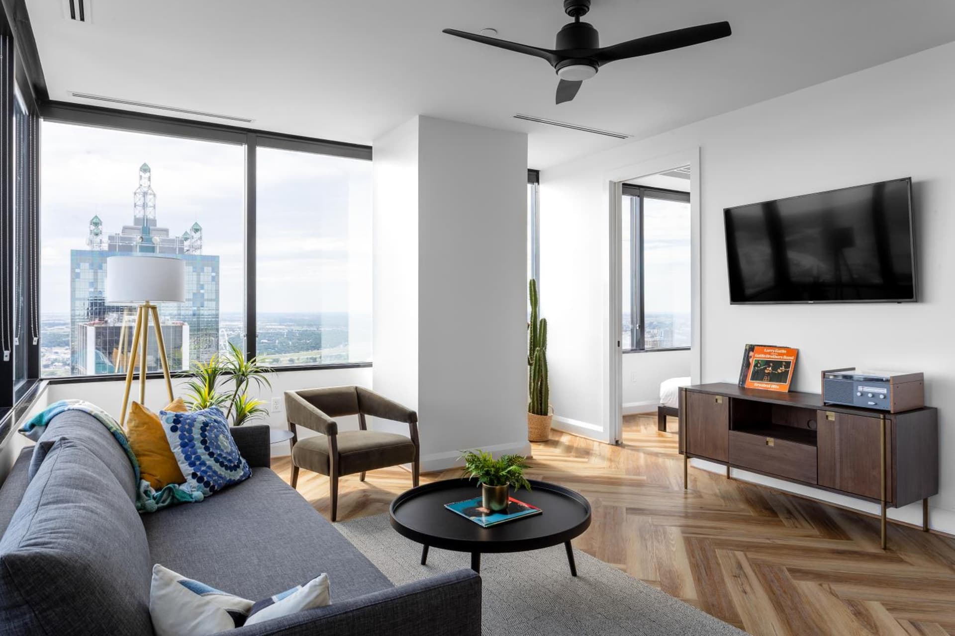 Mint House Dallas Downtown By Kasa property photo 18 of 78 in Dallas, Texas