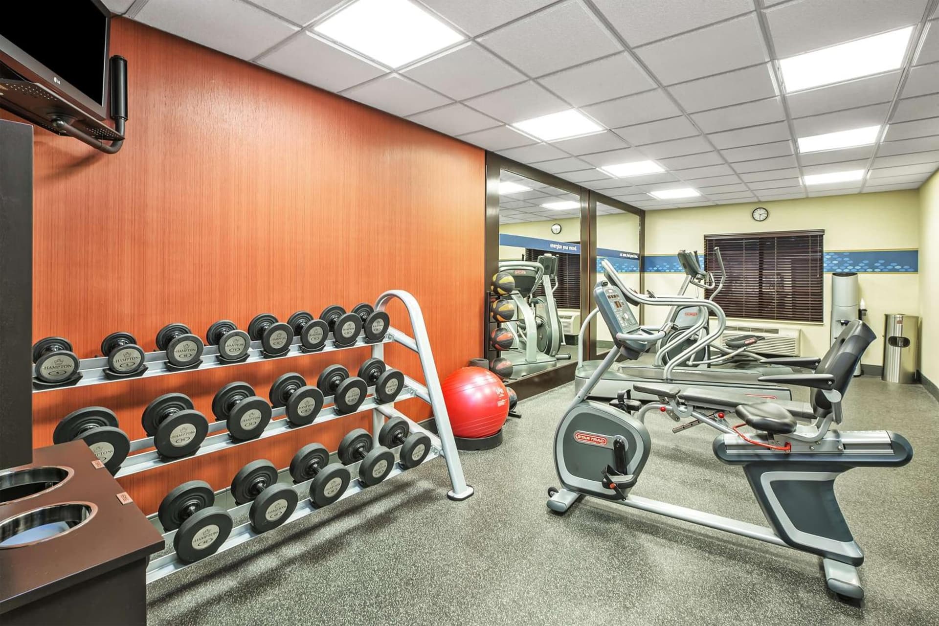 Hampton Inn Detroit/Belleville-Airport Area gallery photo in Belleville, MI — image 20