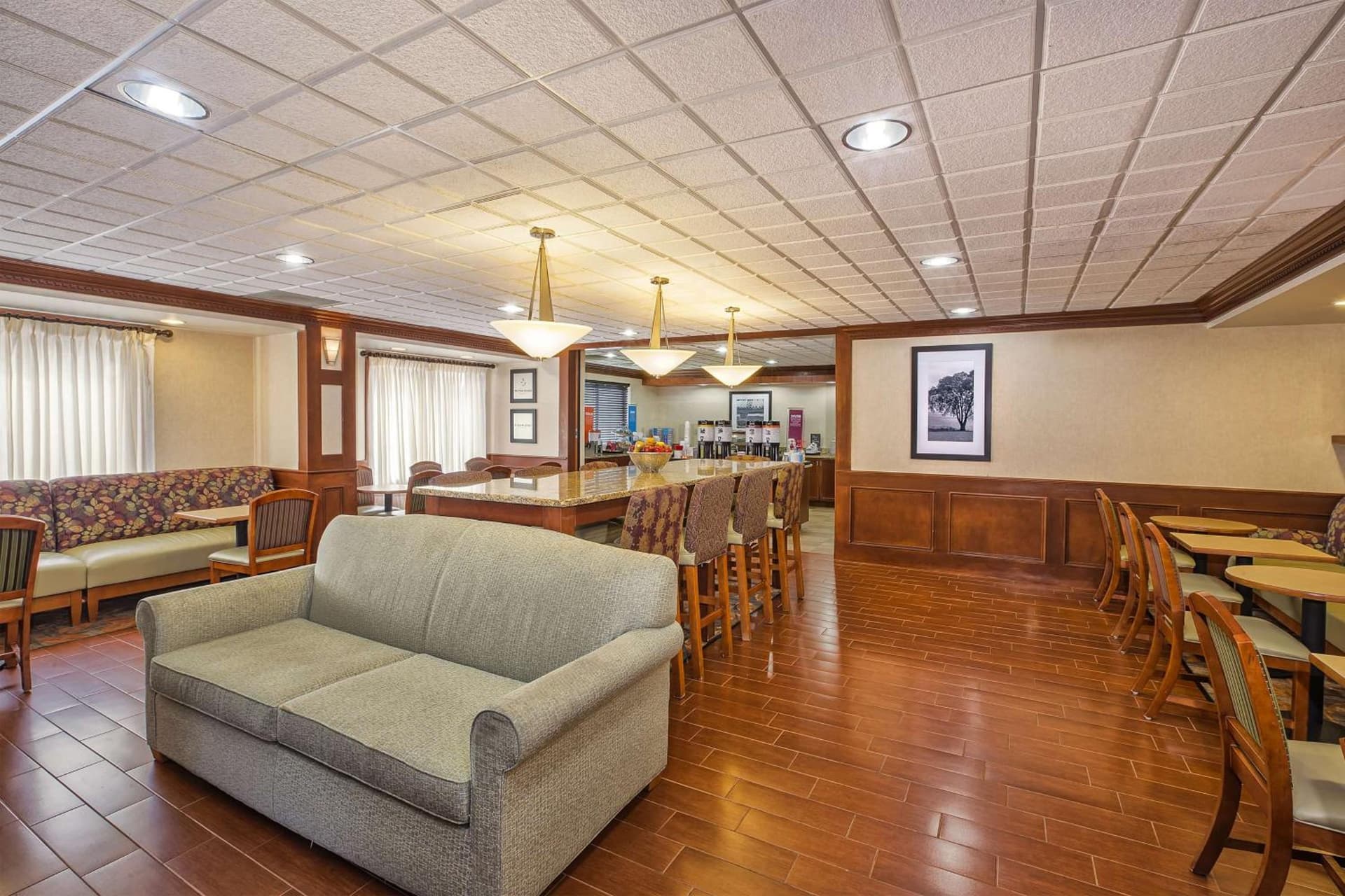Hampton Inn Detroit/Belleville-Airport Area gallery photo in Belleville, MI — image 23