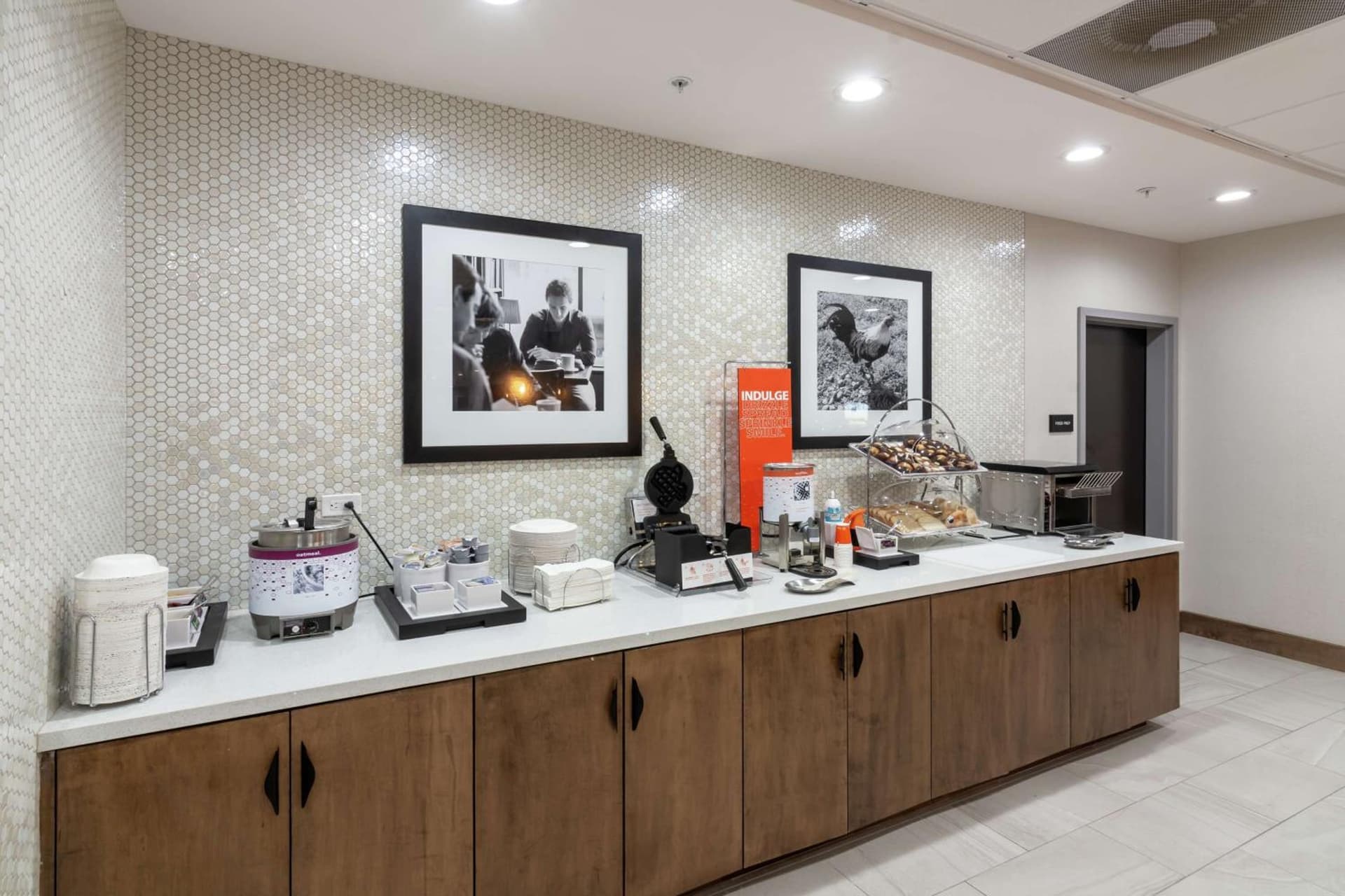 Hampton Inn & Suites Dallas East gallery photo in Dallas, TX — image 28