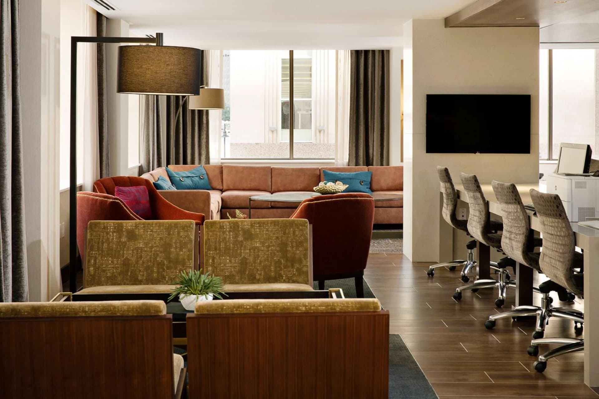 Hampton Inn & Suites Dallas Downtown property photo 37 of 67 in Dallas, Texas