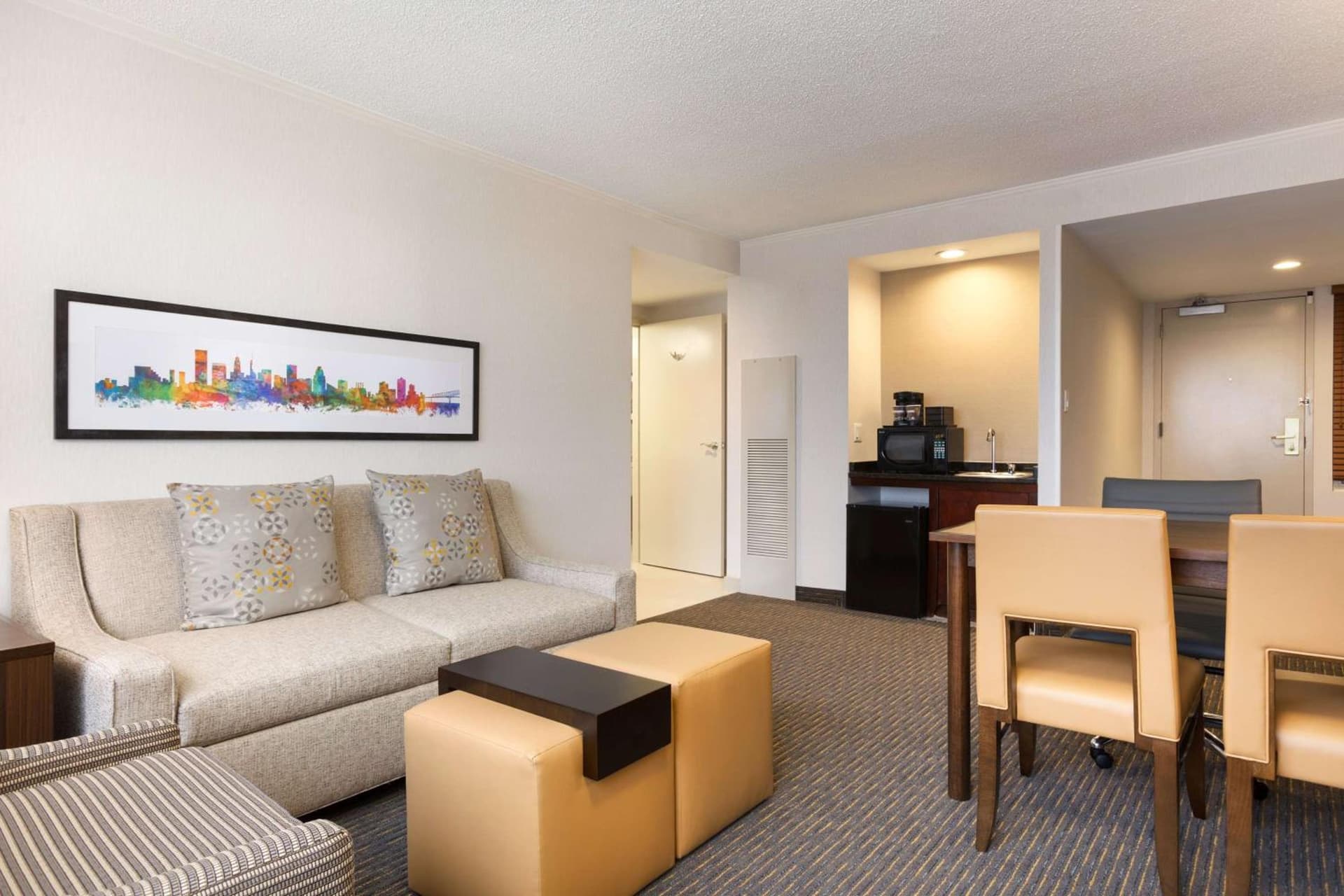 Embassy Suites by Hilton Baltimore at BWI Airport gallery photo in Linthicum Heights, MD — image 18