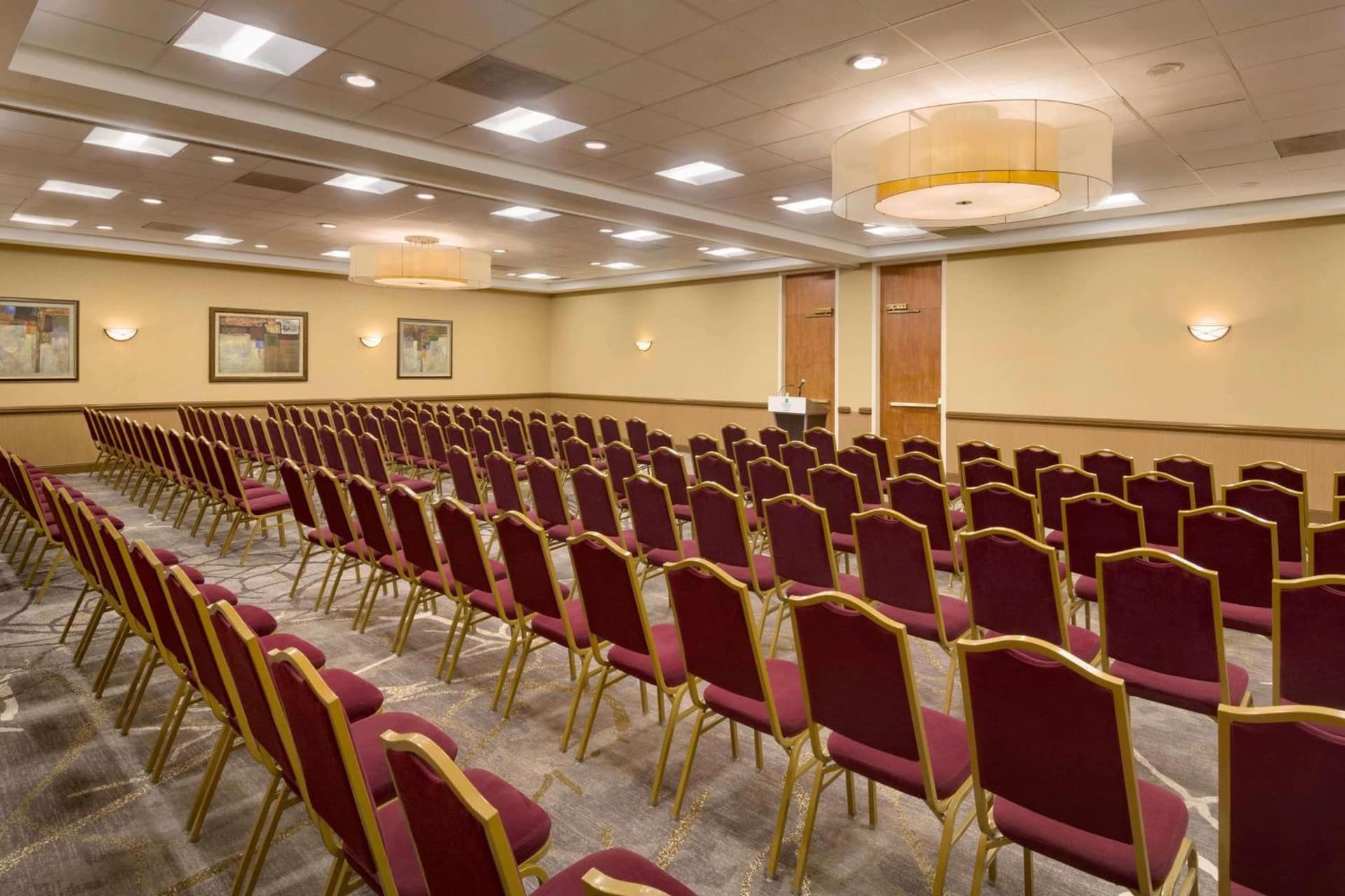 Embassy Suites by Hilton Baltimore at BWI Airport gallery photo in Linthicum Heights, MD — image 7