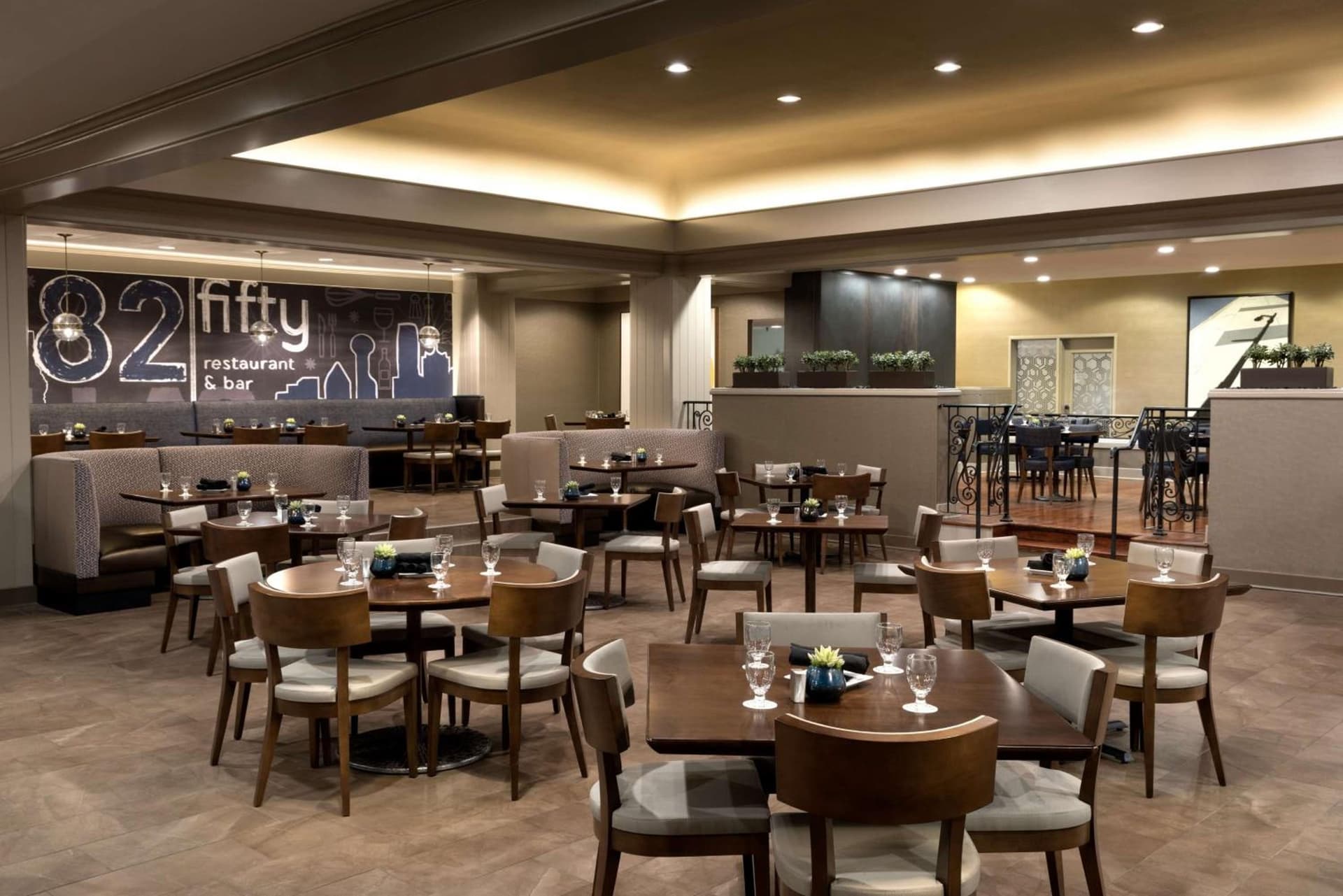 DoubleTree by Hilton Hotel Dallas Campbell Centre property photo 11 of 61 in Dallas, Texas