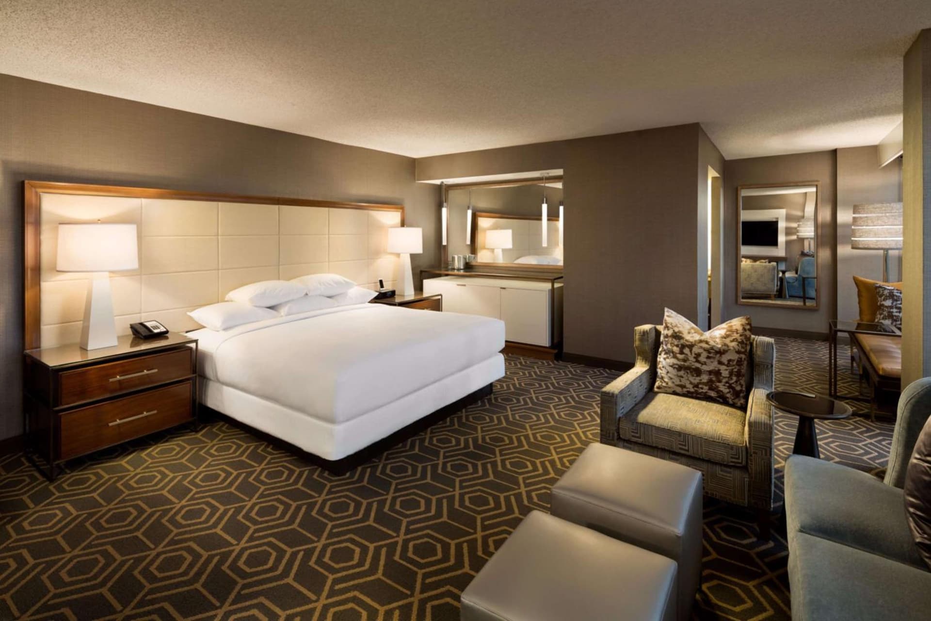 DoubleTree by Hilton Hotel Dallas Campbell Centre property photo 15 of 61 in Dallas, Texas