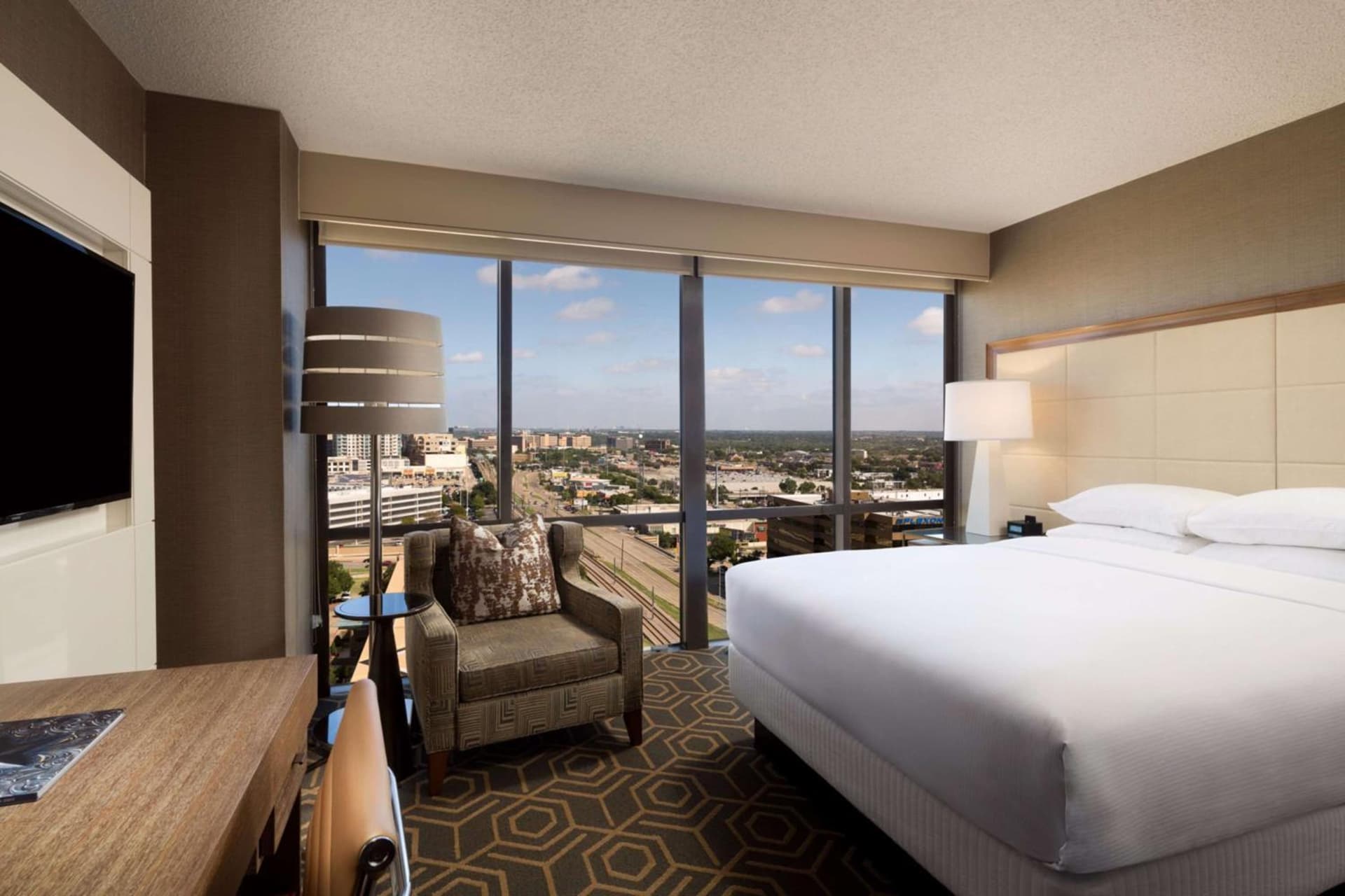 DoubleTree by Hilton Hotel Dallas Campbell Centre property photo 21 of 61 in Dallas, Texas