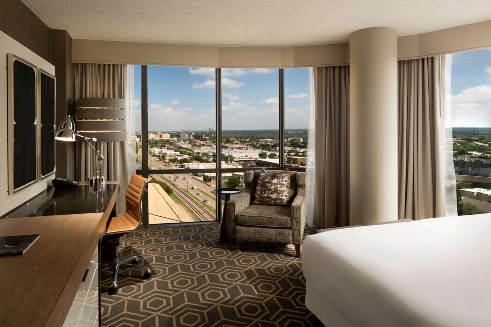 DoubleTree by Hilton Hotel Dallas Campbell Centre property photo 44 of 61 in Dallas, Texas