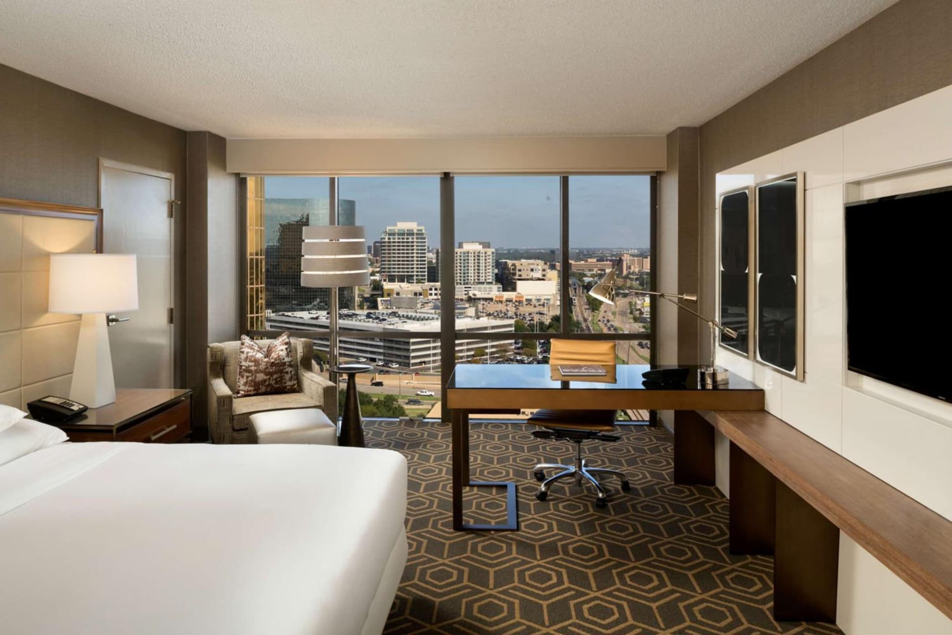 DoubleTree by Hilton Hotel Dallas Campbell Centre property photo 13 of 61 in Dallas, Texas