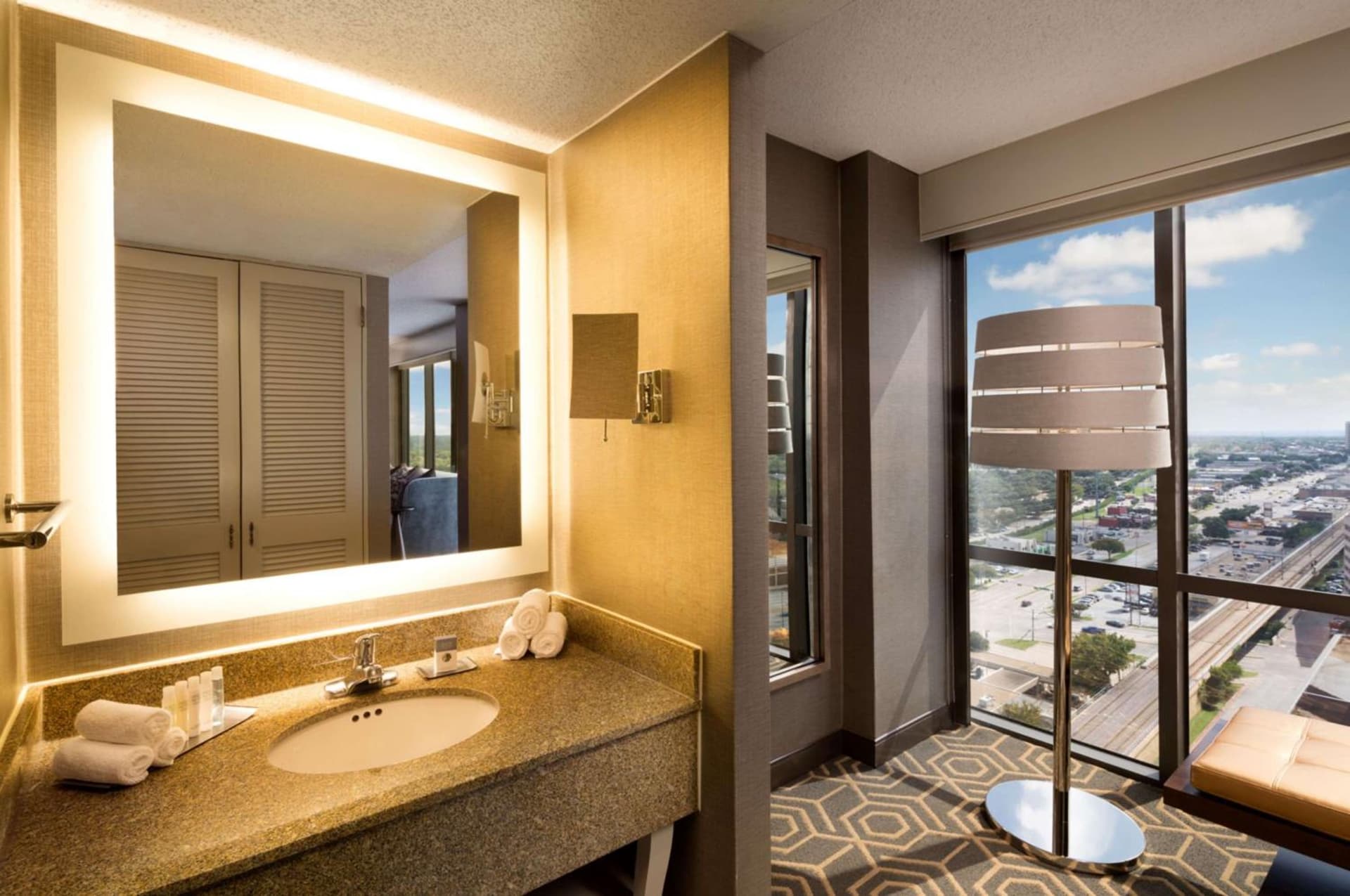 DoubleTree by Hilton Hotel Dallas Campbell Centre property photo 30 of 61 in Dallas, Texas