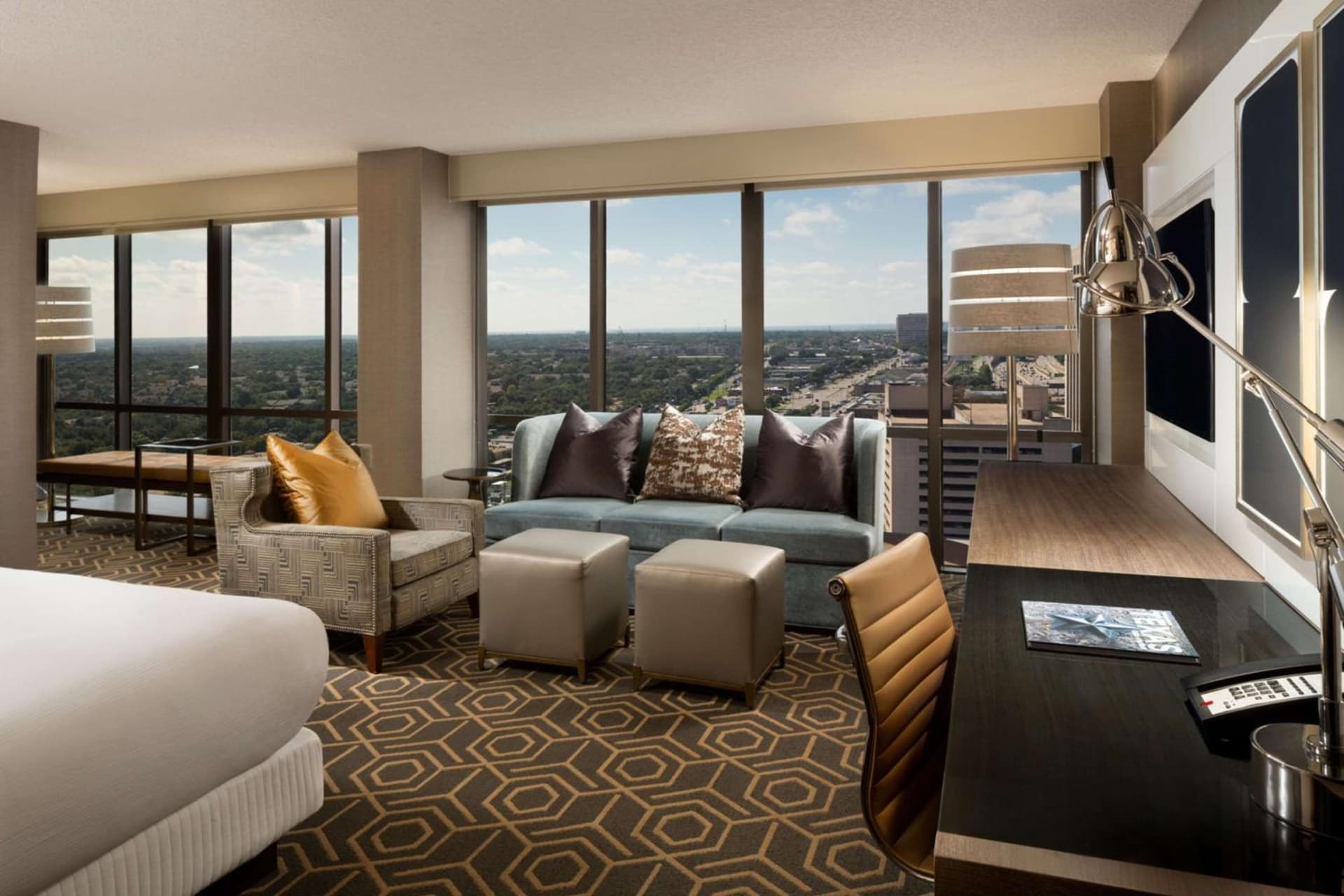 DoubleTree by Hilton Hotel Dallas Campbell Centre property photo 24 of 61 in Dallas, Texas