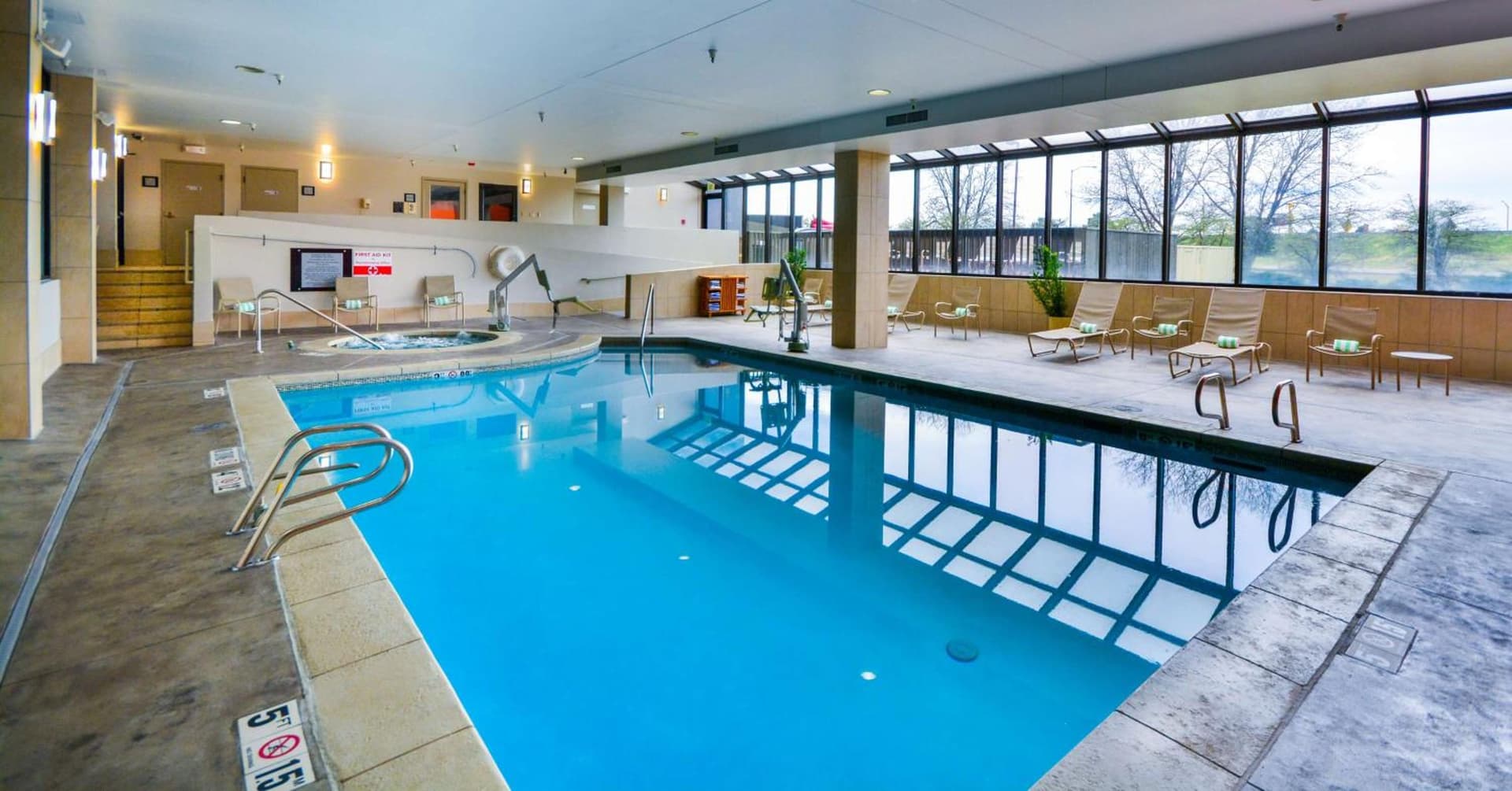 Embassy Suites by Hilton Denver Central Park gallery photo in Denver, CO — image 32
