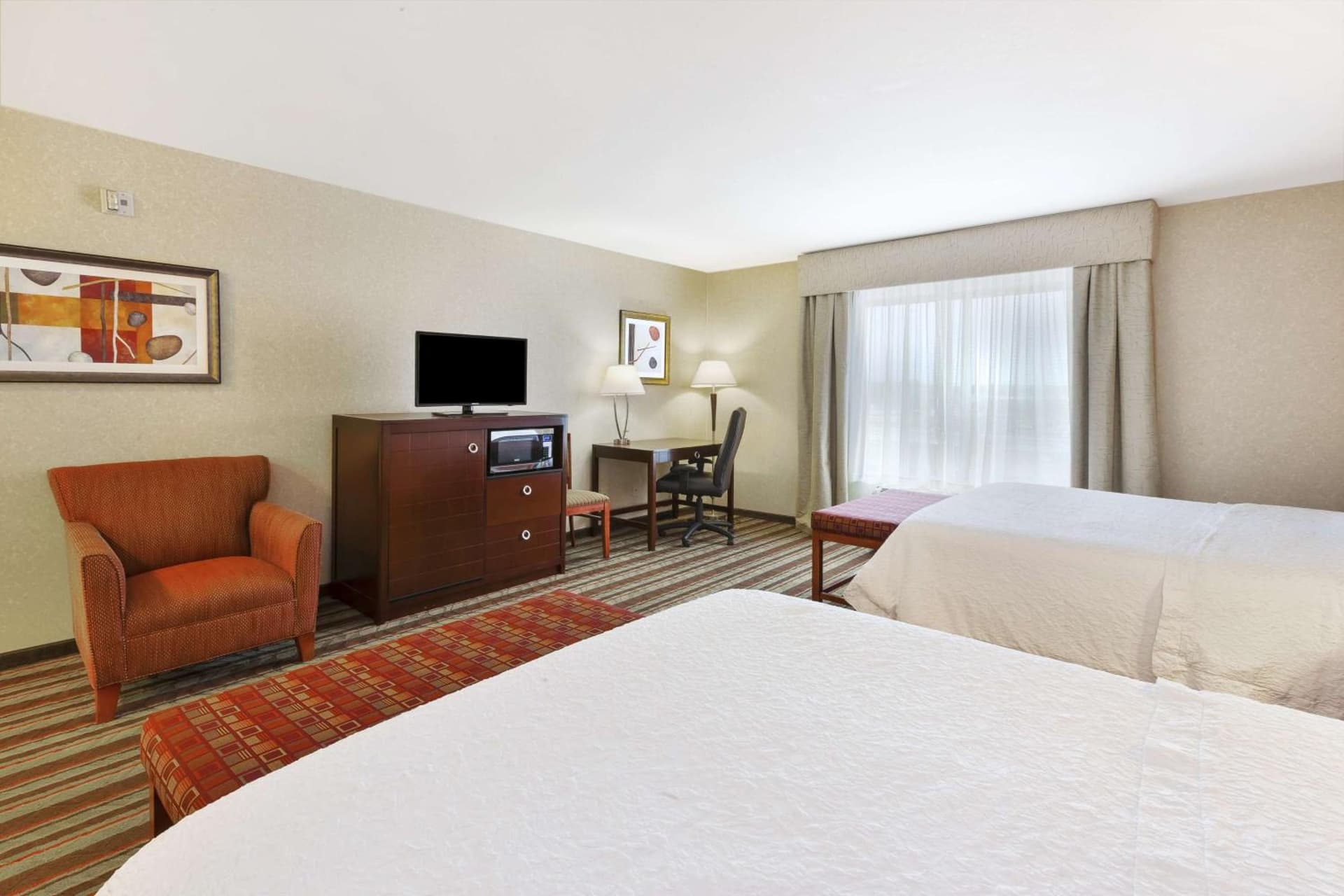 Hampton Inn Detroit/Southgate interior in Southgate, MI — gallery photo 2