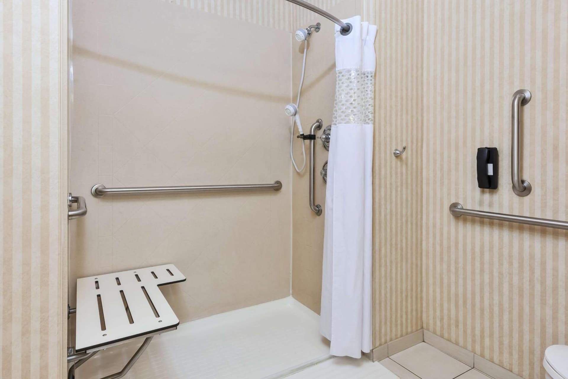 Hampton Inn Detroit/Southgate gallery photo in Southgate, MI — image 34
