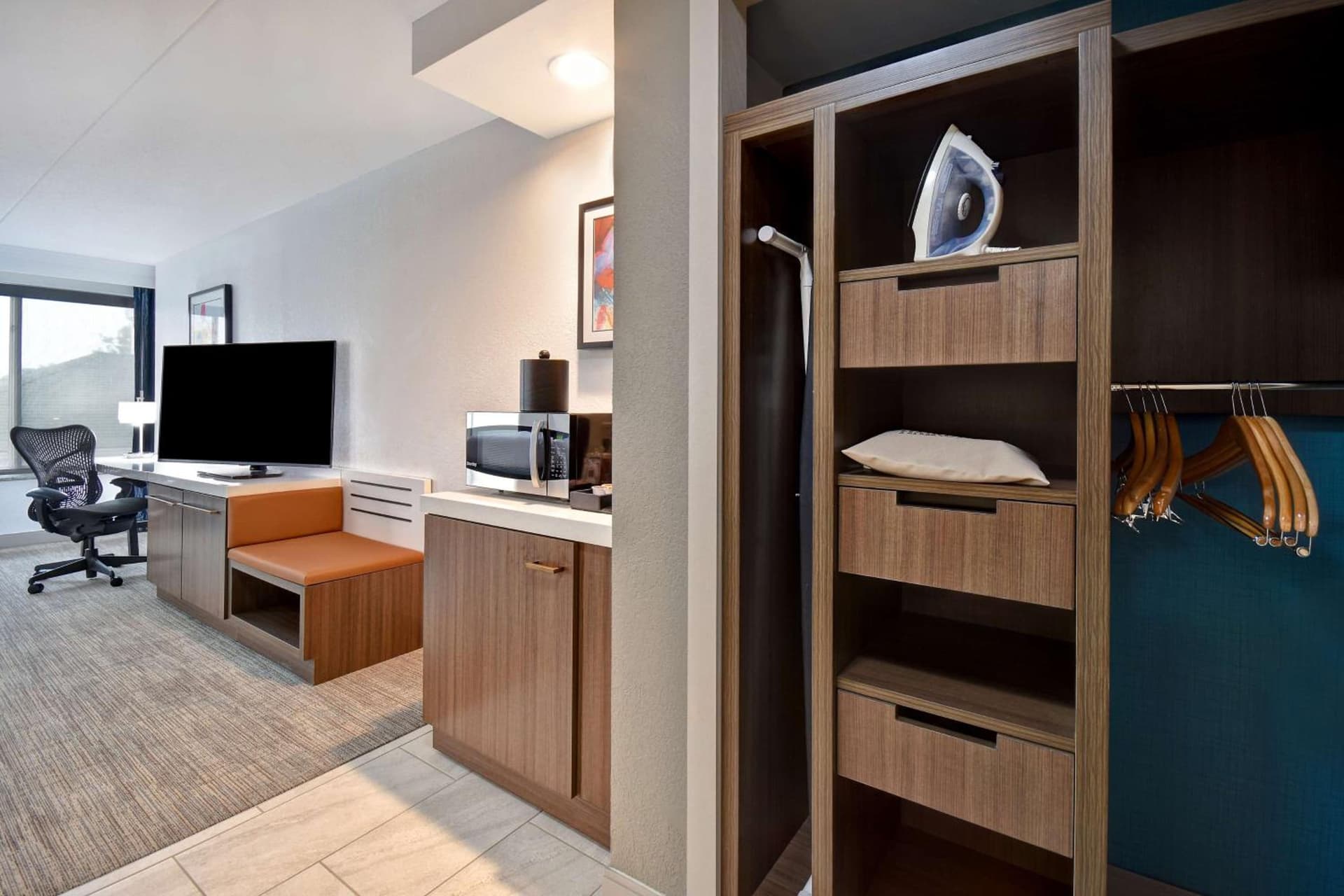 Hilton Garden Inn Detroit Metro Airport gallery photo in Romulus, MI — image 41