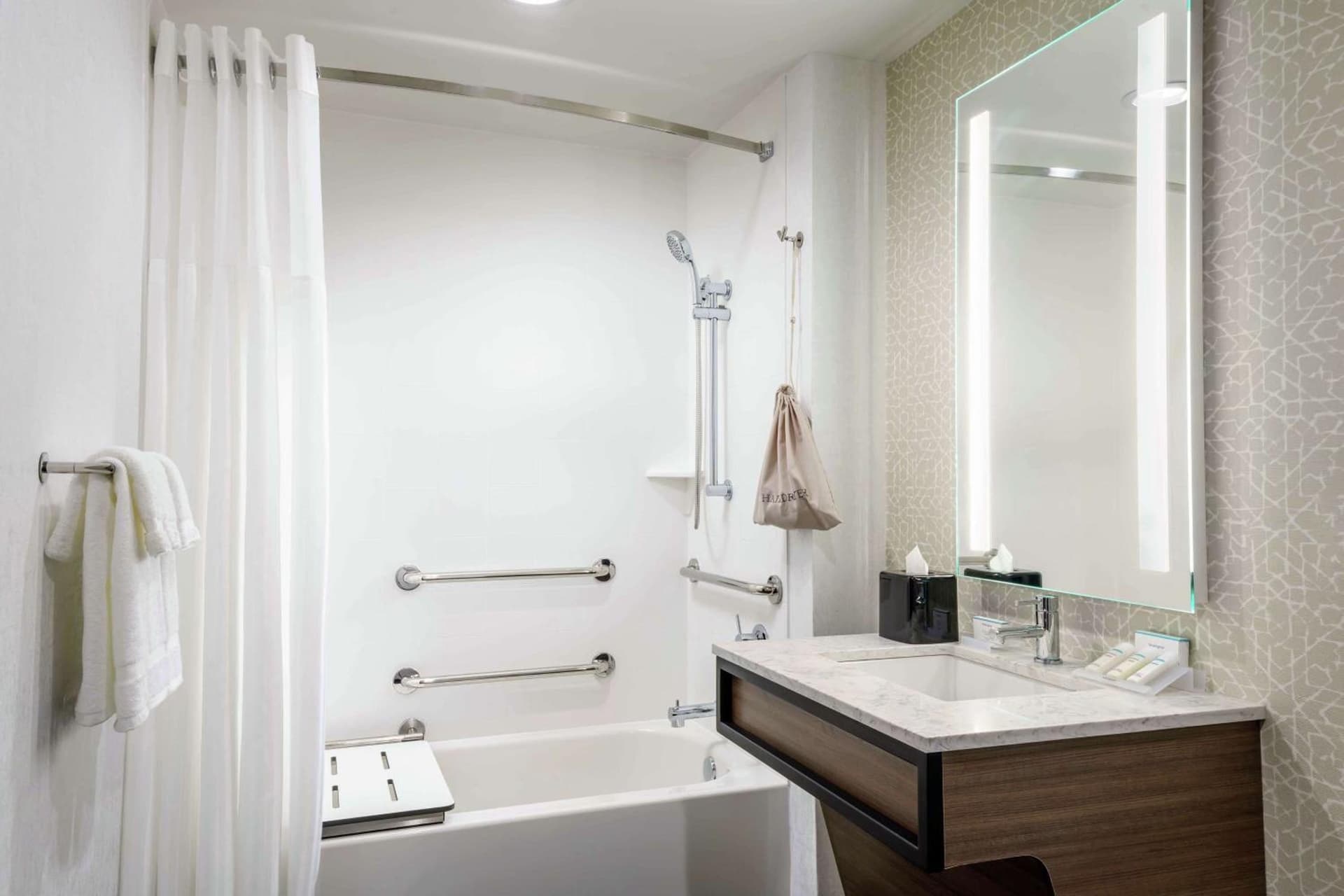 Hilton Garden Inn Annapolis Downtown property views in Annapolis, MD — gallery photo 3