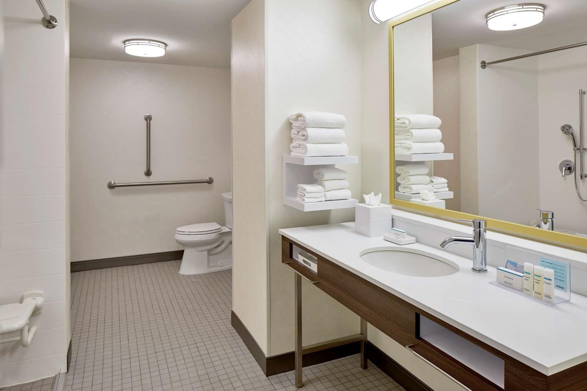 Hampton Inn & Suites Atlanta-Midtown, Ga gallery photo in Atlanta, GA — image 4
