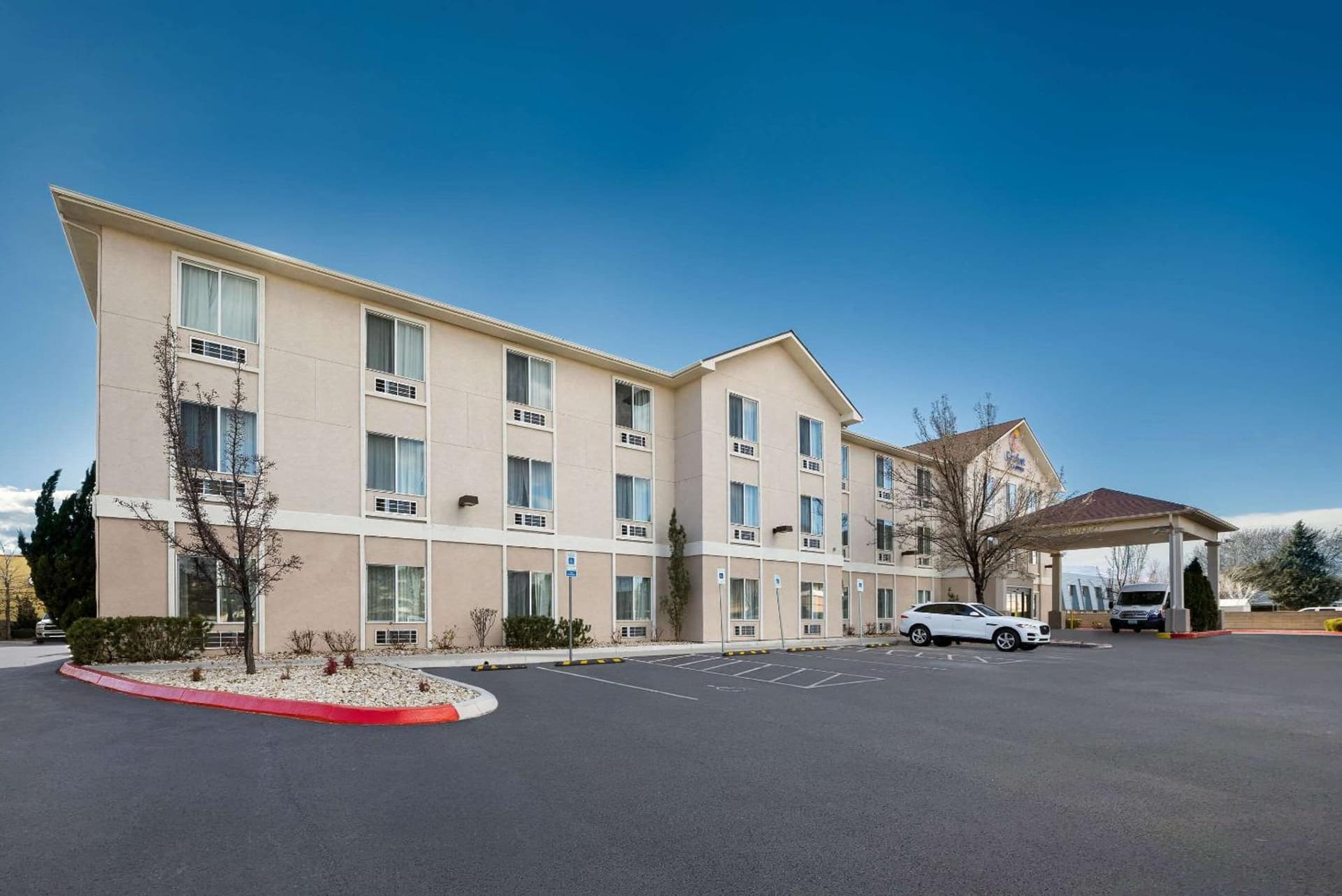 Comfort Inn & Suites Airport Convention Center gallery photo in Reno, NV — image 5