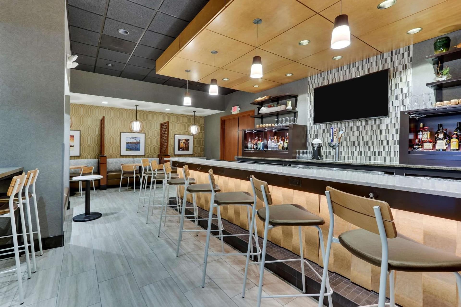Drury Inn & Suites Orlando near Universal Orlando Resort gallery photo in Orlando, FL — image 11
