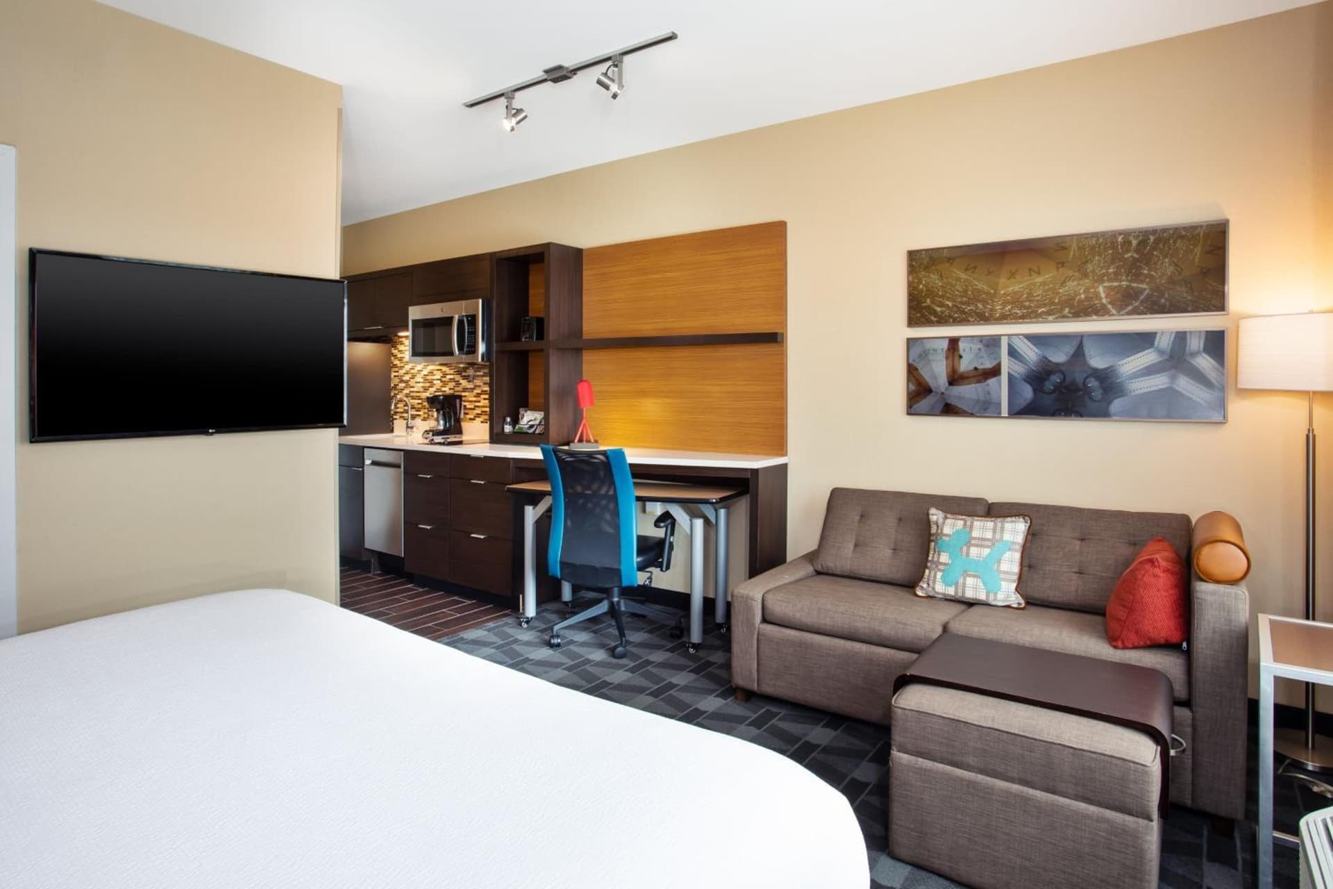TownePlace Suites by Marriott Detroit Belleville gallery photo in Belleville, MI — image 40