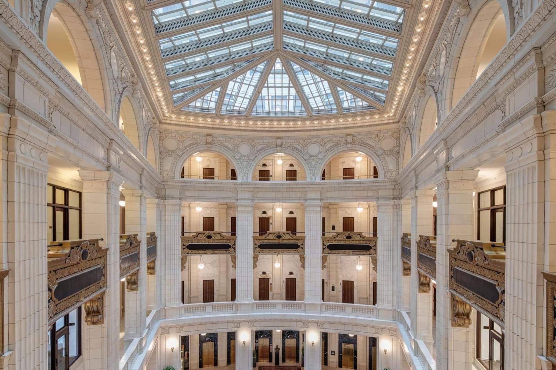 Hotel David Whitney, Autograph Collection gallery photo in Detroit, MI — image 51