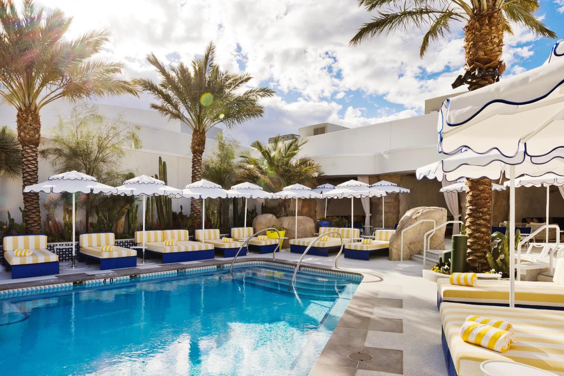 Fontainebleau Las Vegas, MICHELIN Key Award Hotel gallery photo in Las Vegas, NV — image 108
