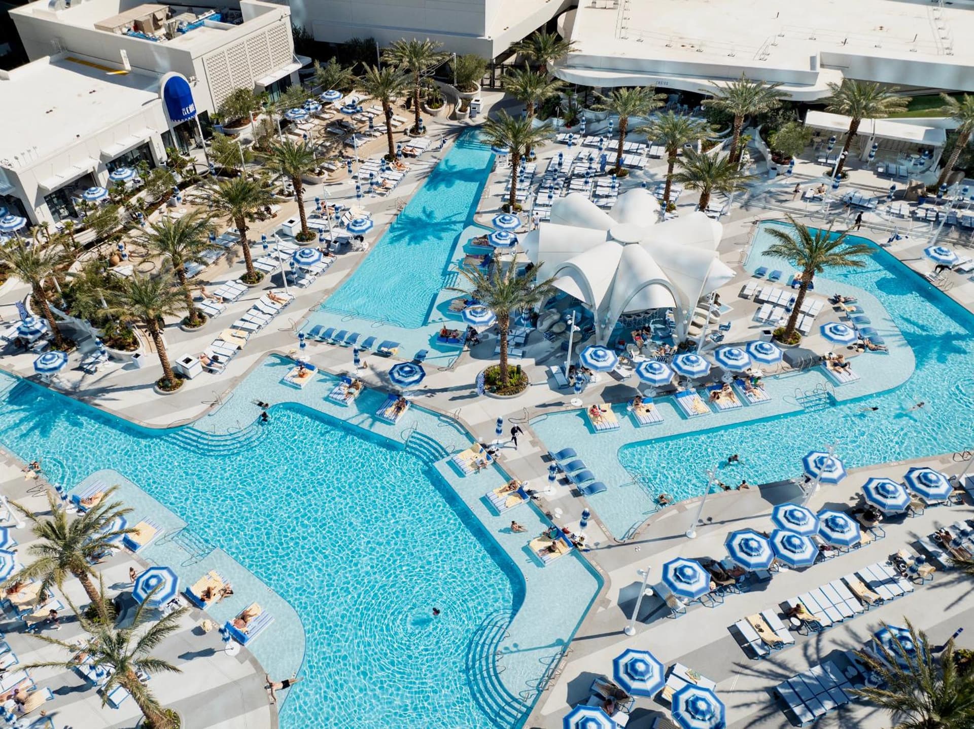 Fontainebleau Las Vegas, MICHELIN Key Award Hotel gallery photo in Las Vegas, NV — image 78