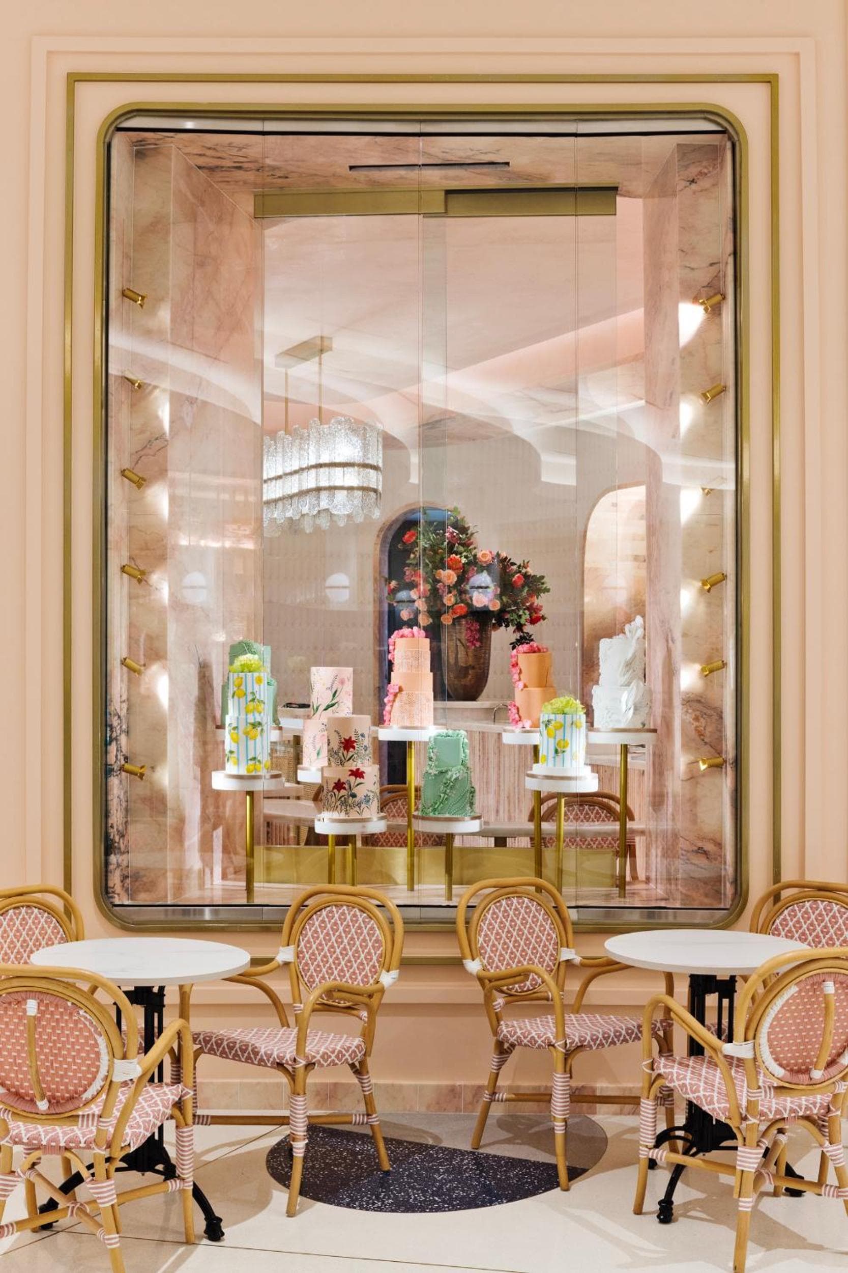 Fontainebleau Las Vegas, MICHELIN Key Award Hotel gallery photo in Las Vegas, NV — image 84