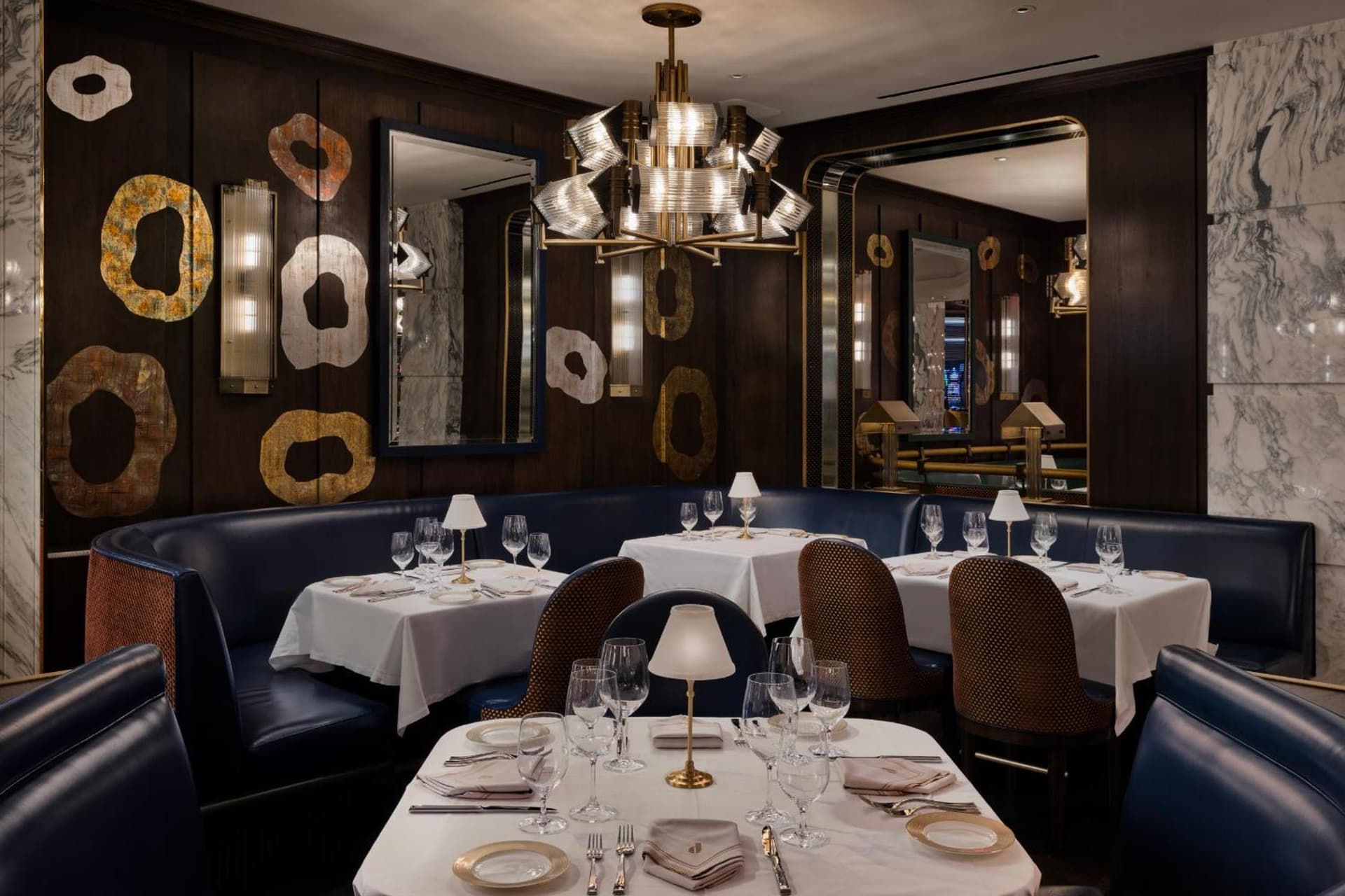 Fontainebleau Las Vegas, MICHELIN Key Award Hotel gallery photo in Las Vegas, NV — image 67