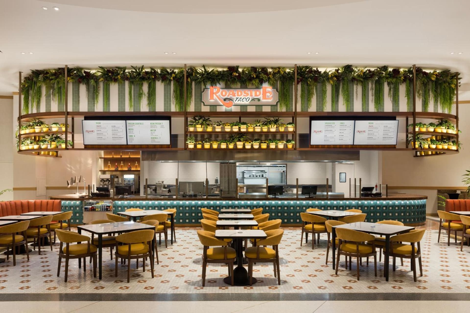 Fontainebleau Las Vegas, MICHELIN Key Award Hotel gallery photo in Las Vegas, NV — image 77