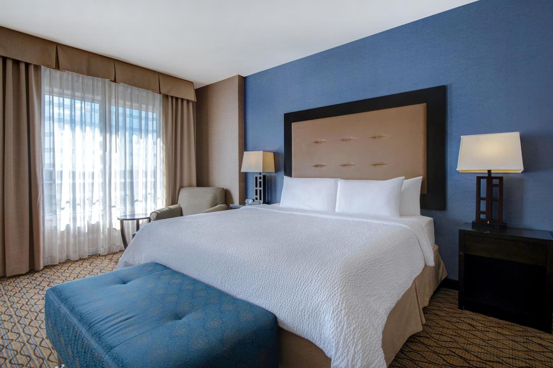 Holiday Inn Detroit Metro Airport by IHG gallery photo in Romulus, MI — image 25