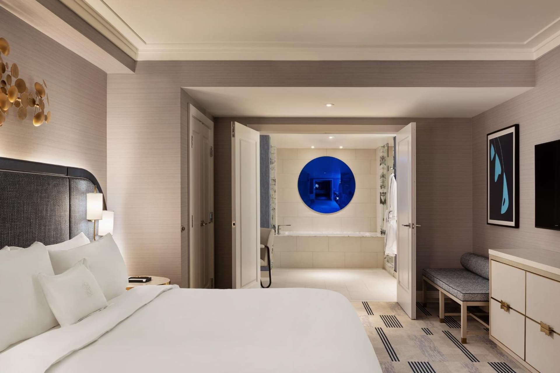 Fontainebleau Las Vegas, MICHELIN Key Award Hotel gallery photo in Las Vegas, NV — image 90