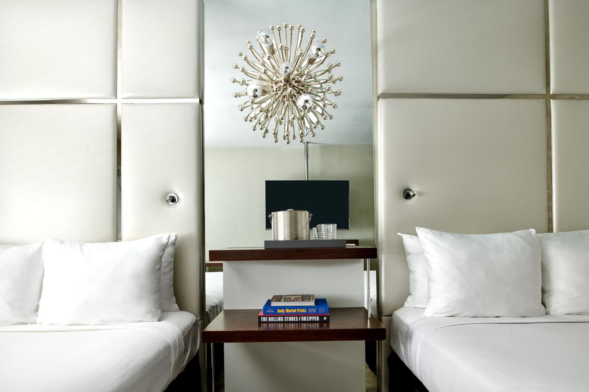 Hotel Ziggy On Sunset gallery photo in Los Angeles, CA — image 36