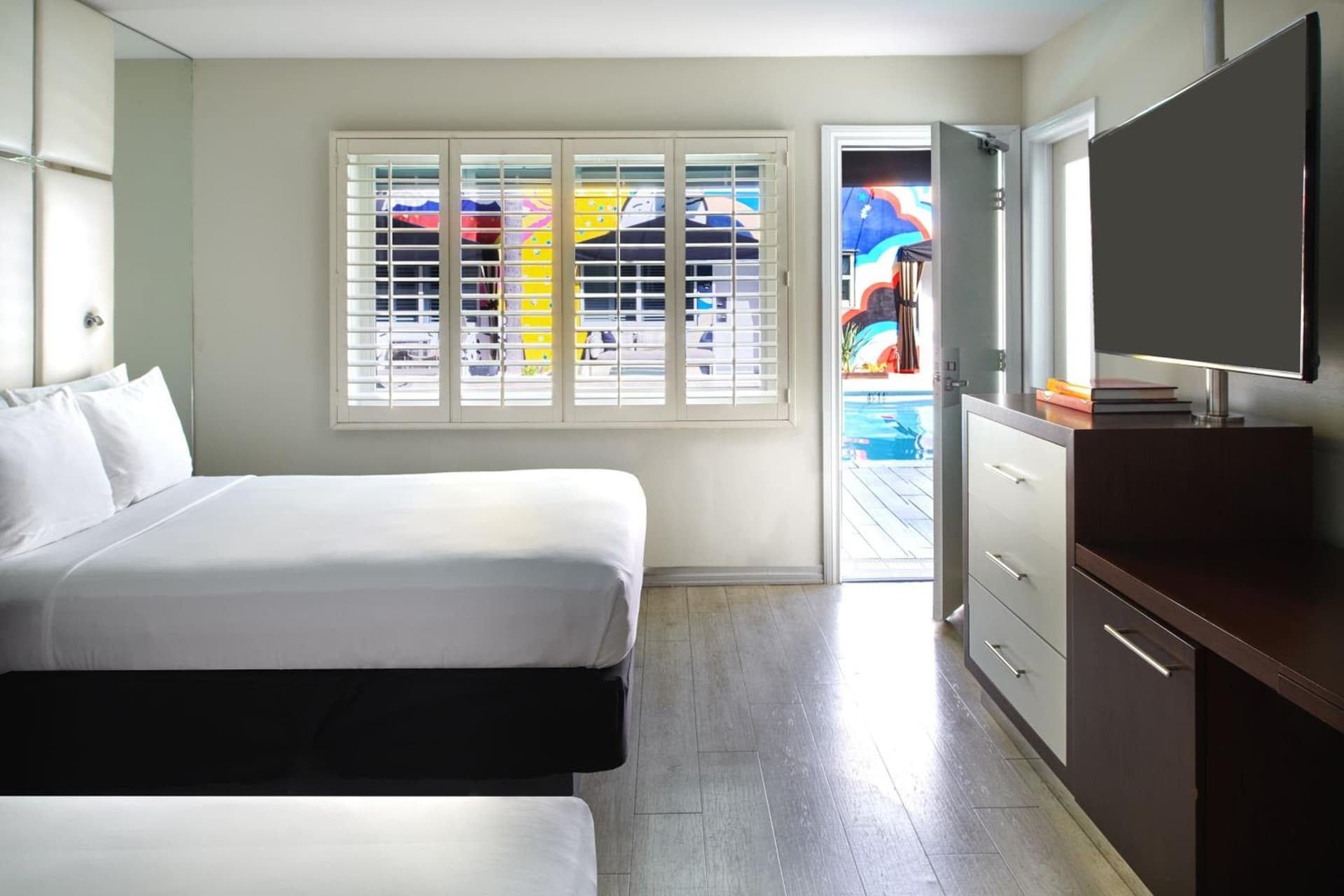 Hotel Ziggy On Sunset gallery photo in Los Angeles, CA — image 29