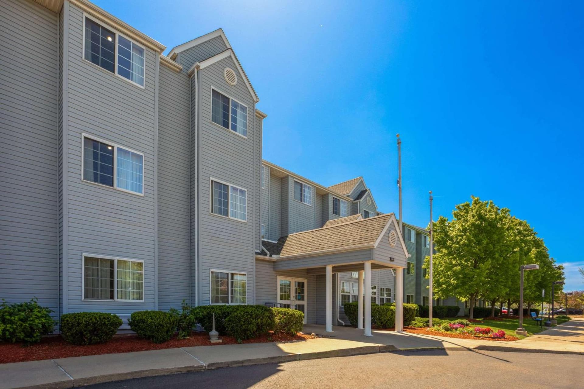 Microtel Inn & Suites by Wyndham Ann Arbor gallery photo in Ann Arbor, MI — image 21